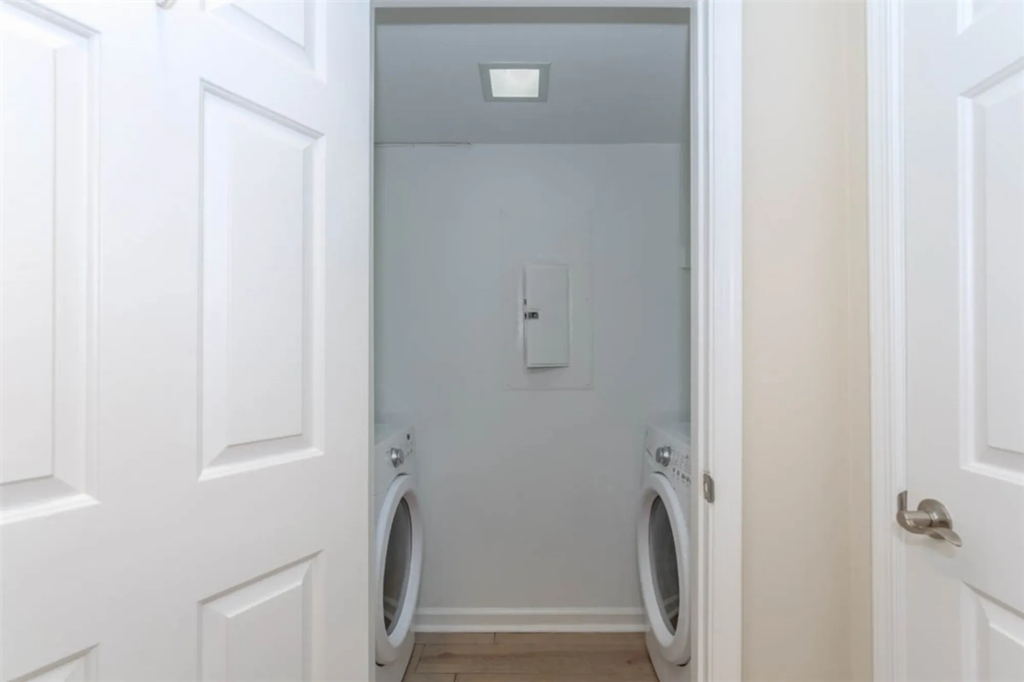 Property Slideshow image 21 of 45 | 214 archers mead, Williamsburg, VA, 23185