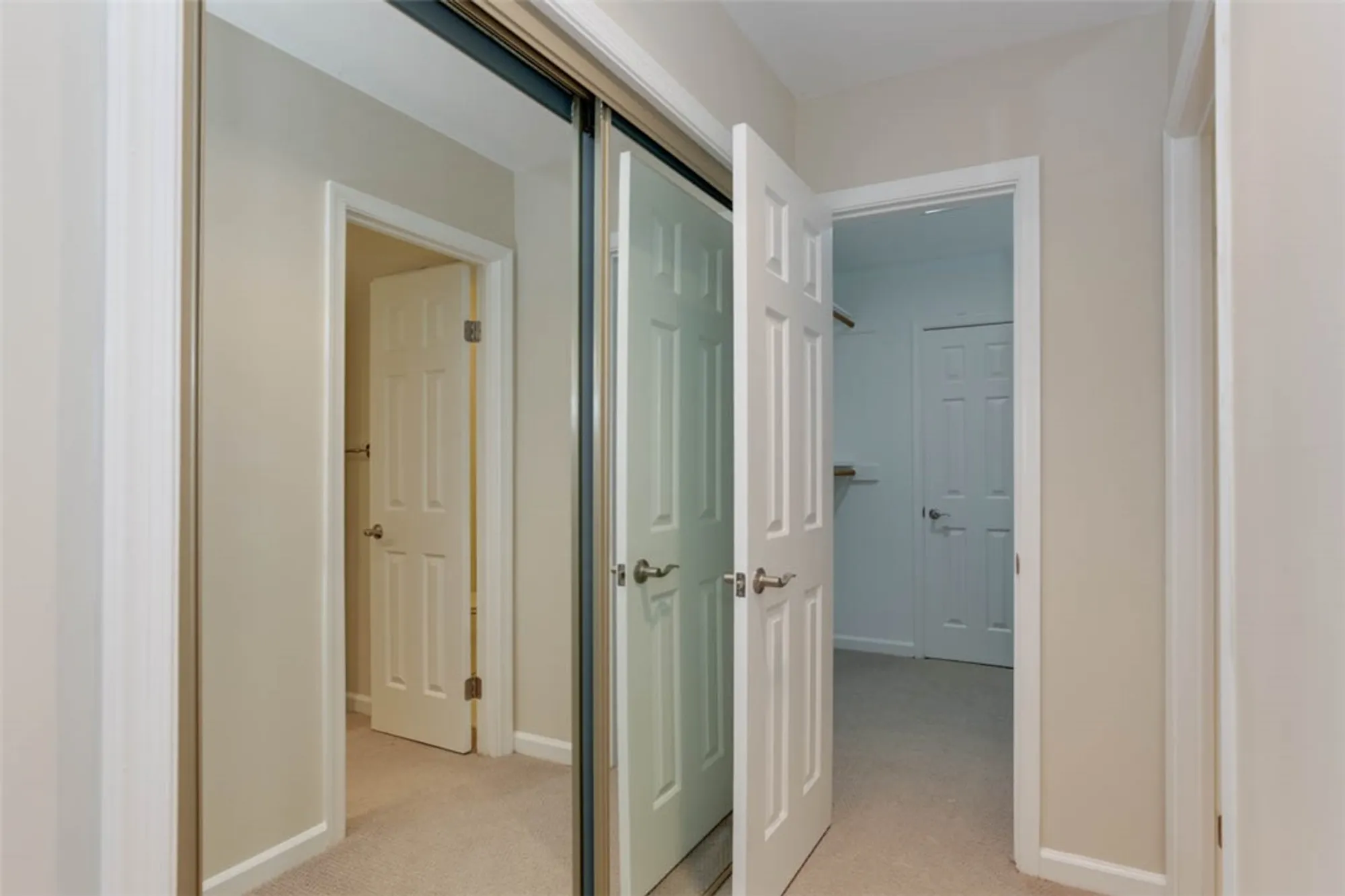 Property Slideshow image 34 of 45 | 214 archers mead, Williamsburg, VA, 23185