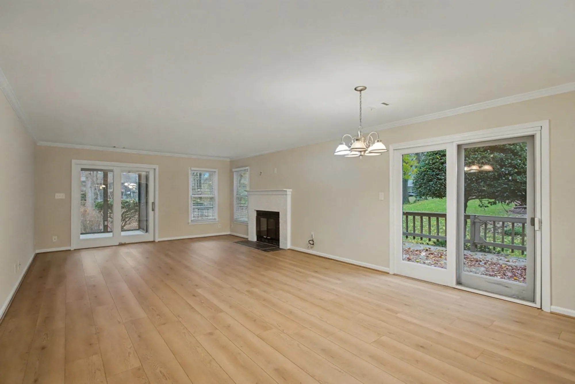 Property Slideshow image 6 of 45 | 214 archers mead, Williamsburg, VA, 23185