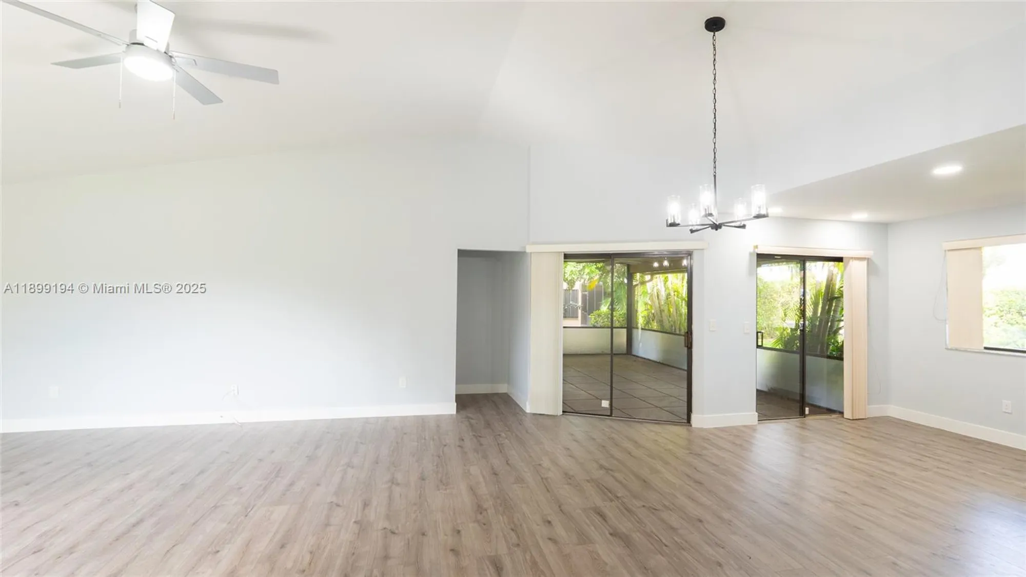 Property Slideshow image 11 of 40 | 3115 nw 12th st, Delray Beach, FL, 33445