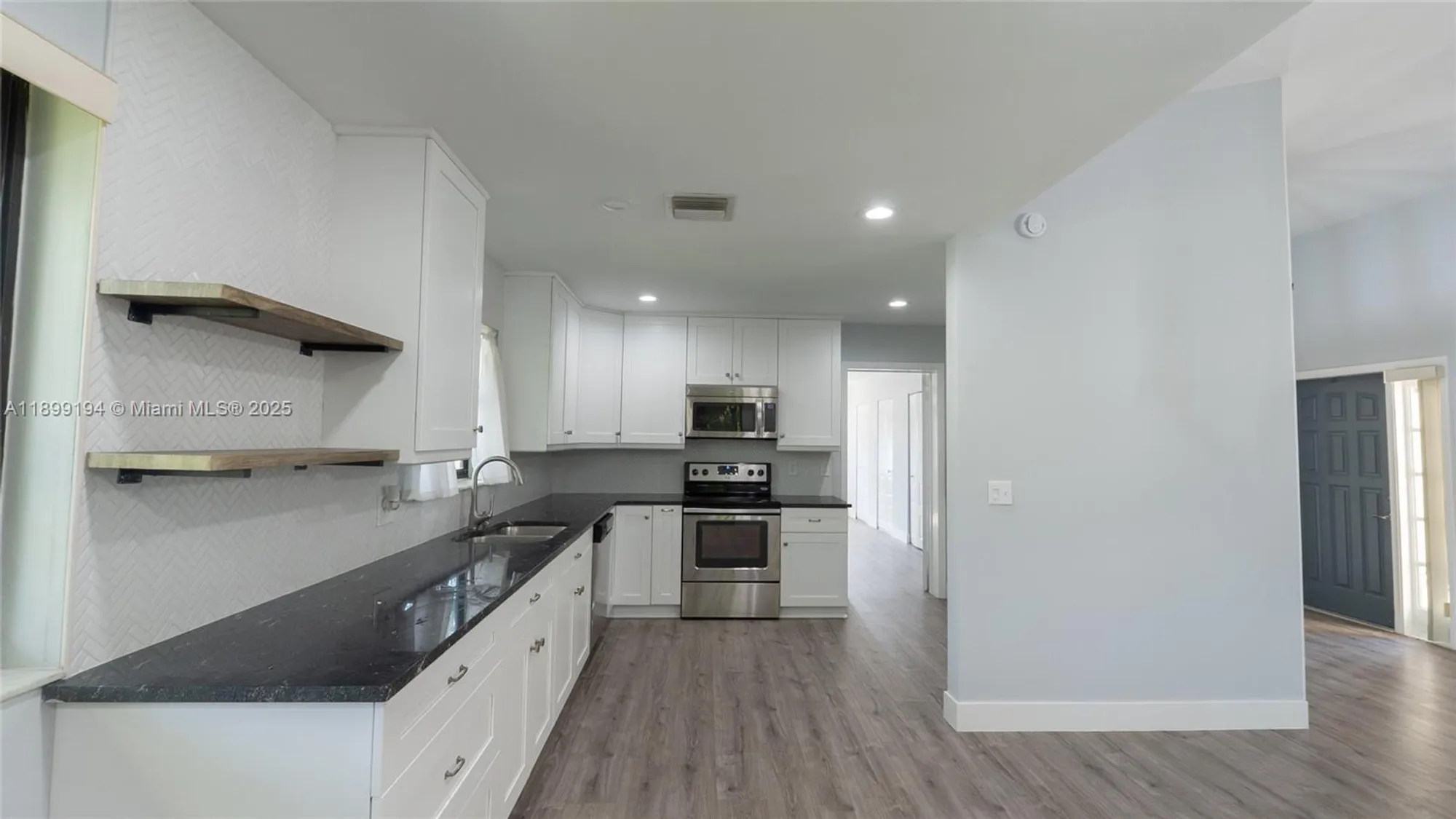 Property Slideshow image 31 of 40 | 3115 nw 12th st, Delray Beach, FL, 33445