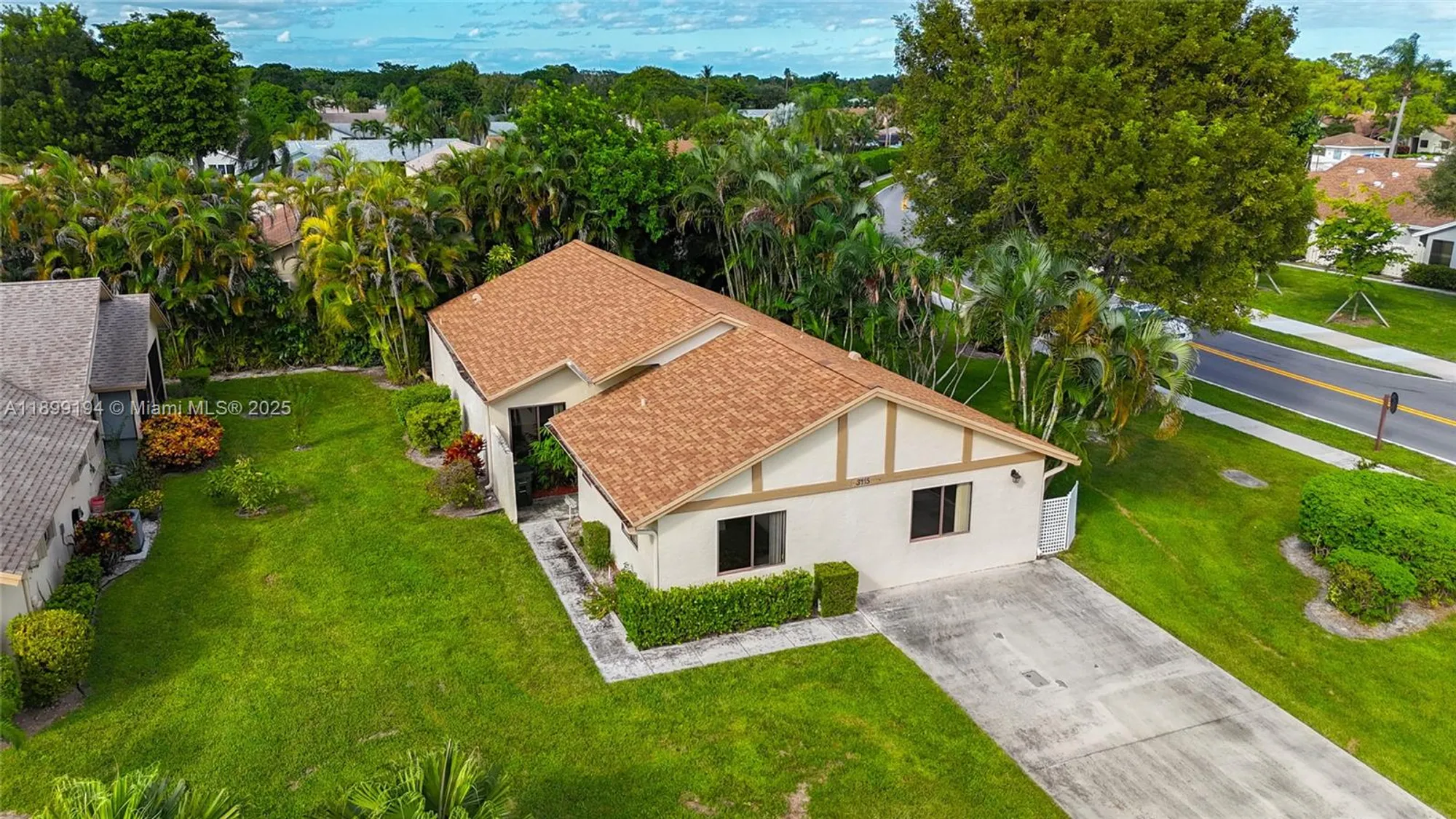 Property Slideshow image 8 of 40 | 3115 nw 12th st, Delray Beach, FL, 33445