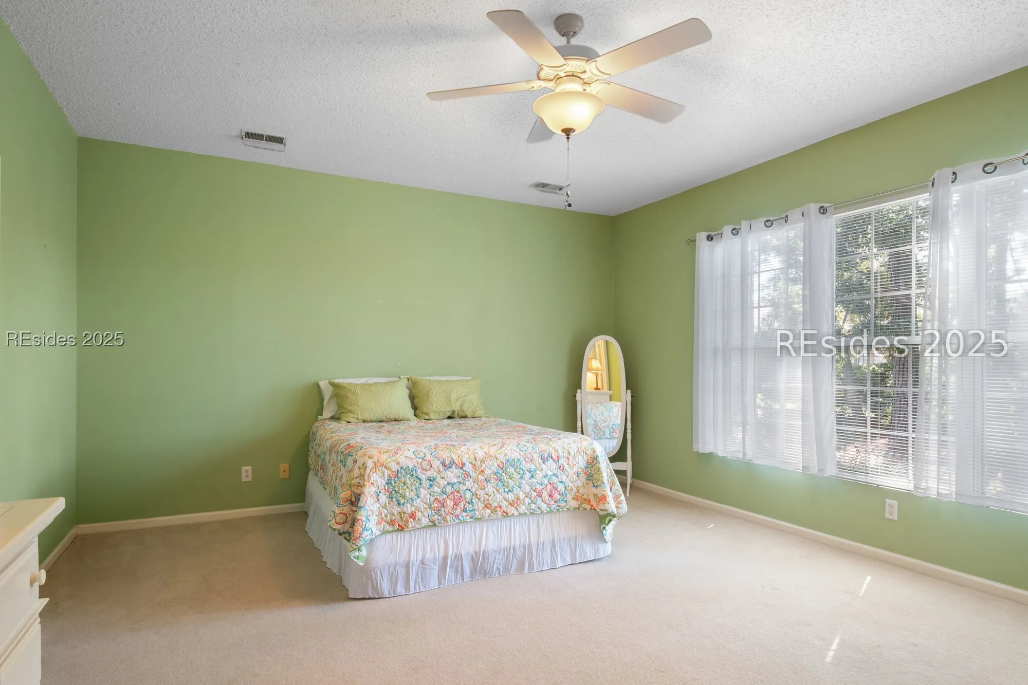 Property Slideshow image 19 of 36 | 186 hampton cir, Bluffton, SC, 29909