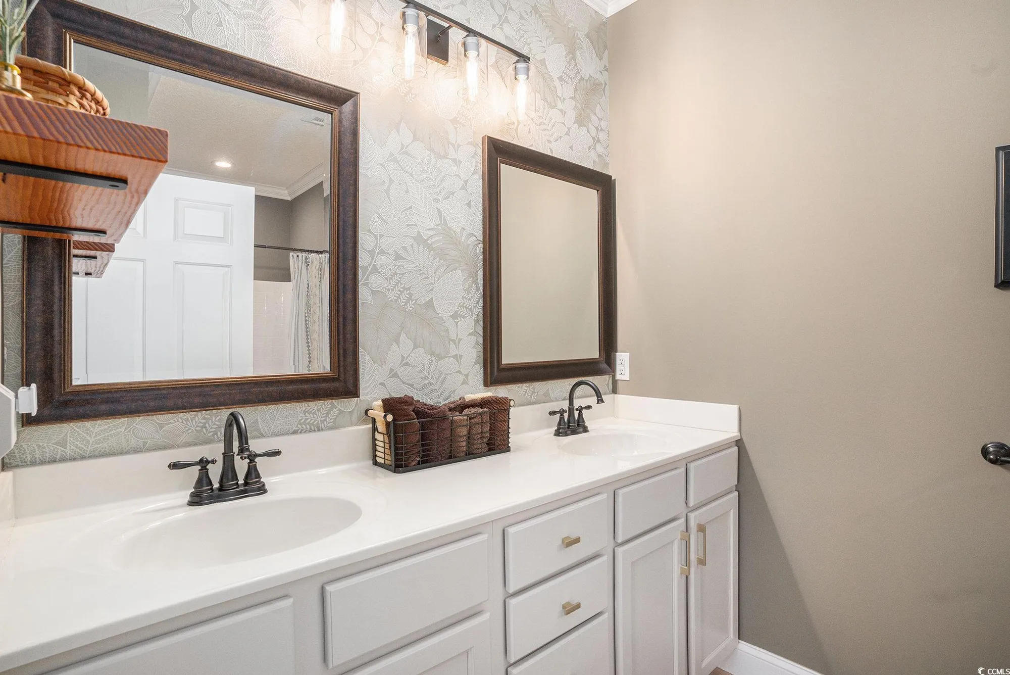 Property Slideshow image 20 of 32 | 806 sail ln 202, Murrells Inlet, SC, 29576