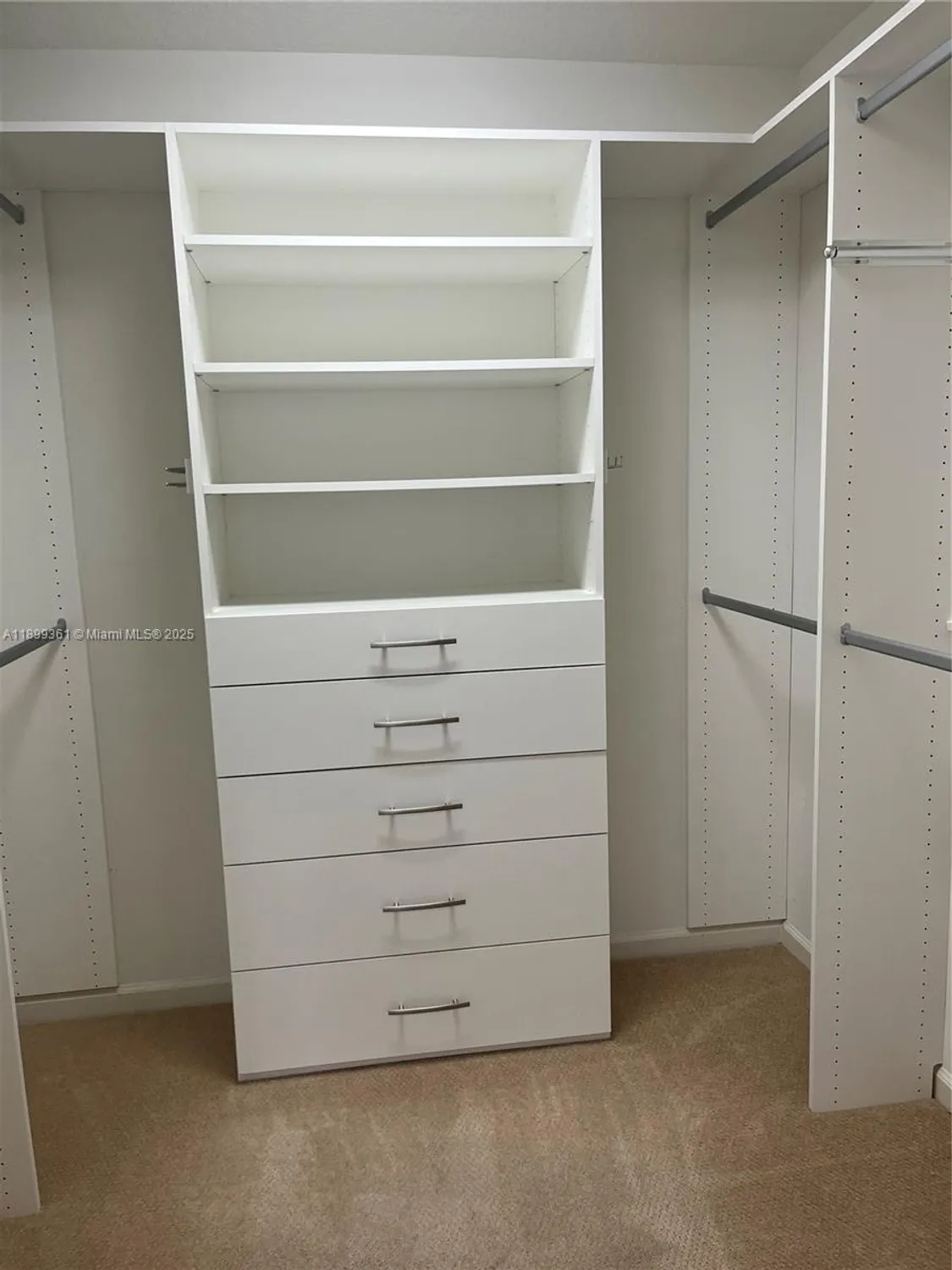 Property Slideshow image 9 of 10 | 13182 la sabina dr, Delray Beach, FL, 33446