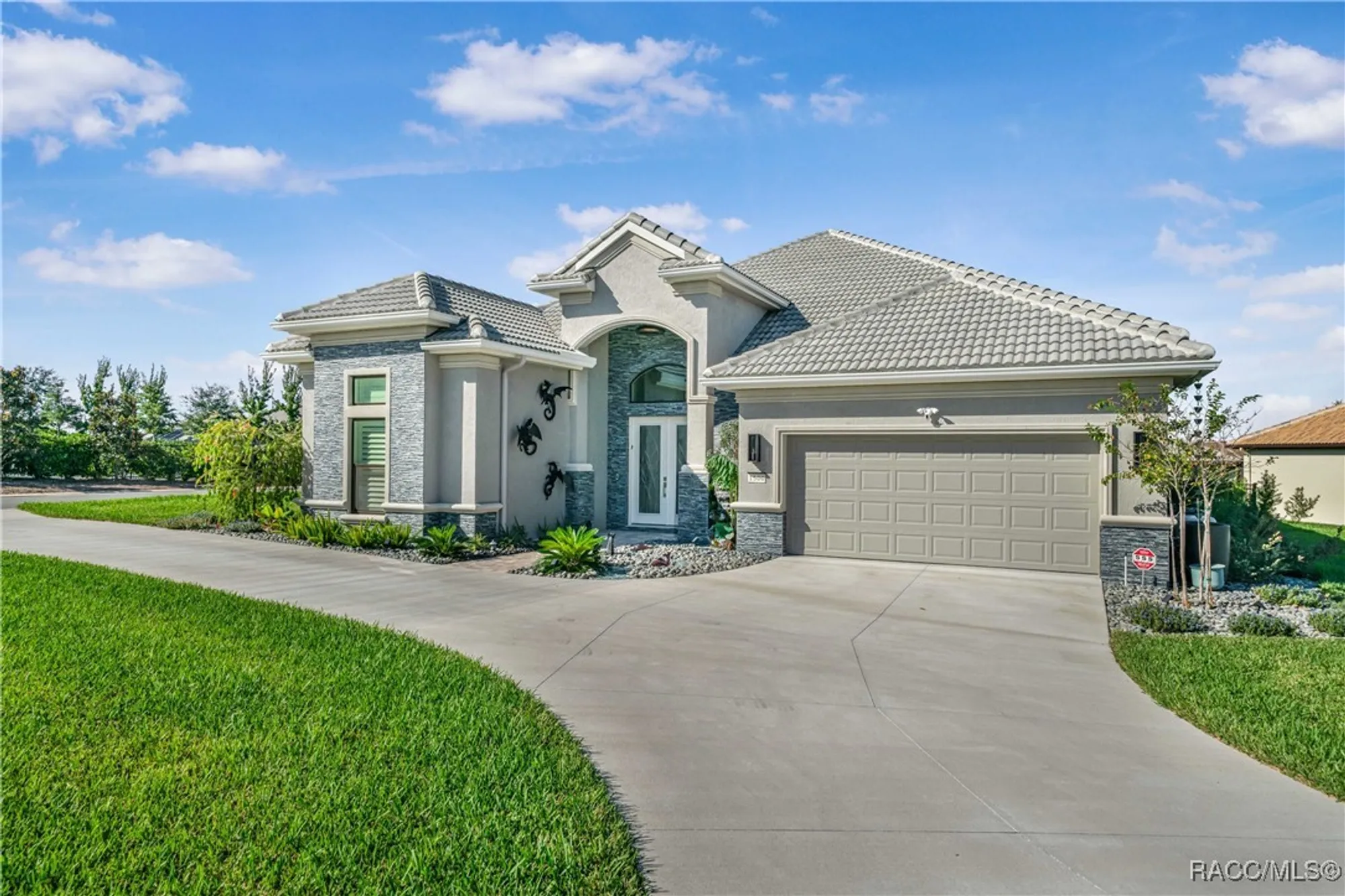 Property Slideshow image 1 of 86 | 1500 w alton bay pl, Hernando, FL, 34442