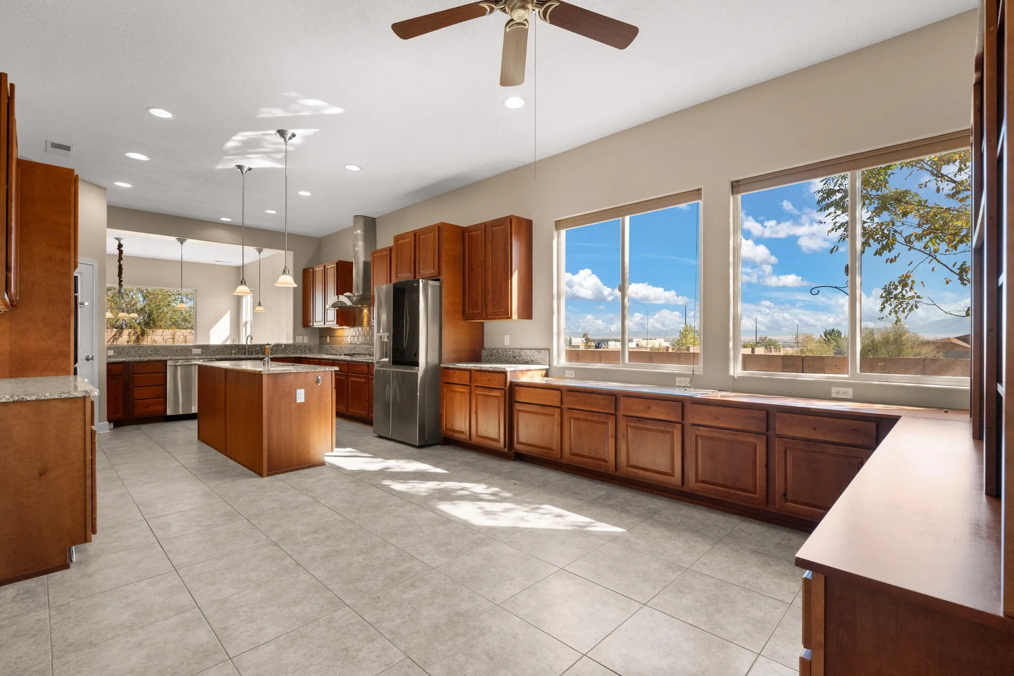 Property Slideshow image 19 of 42 | 370 zuni river cir, Los Lunas, NM, 87031