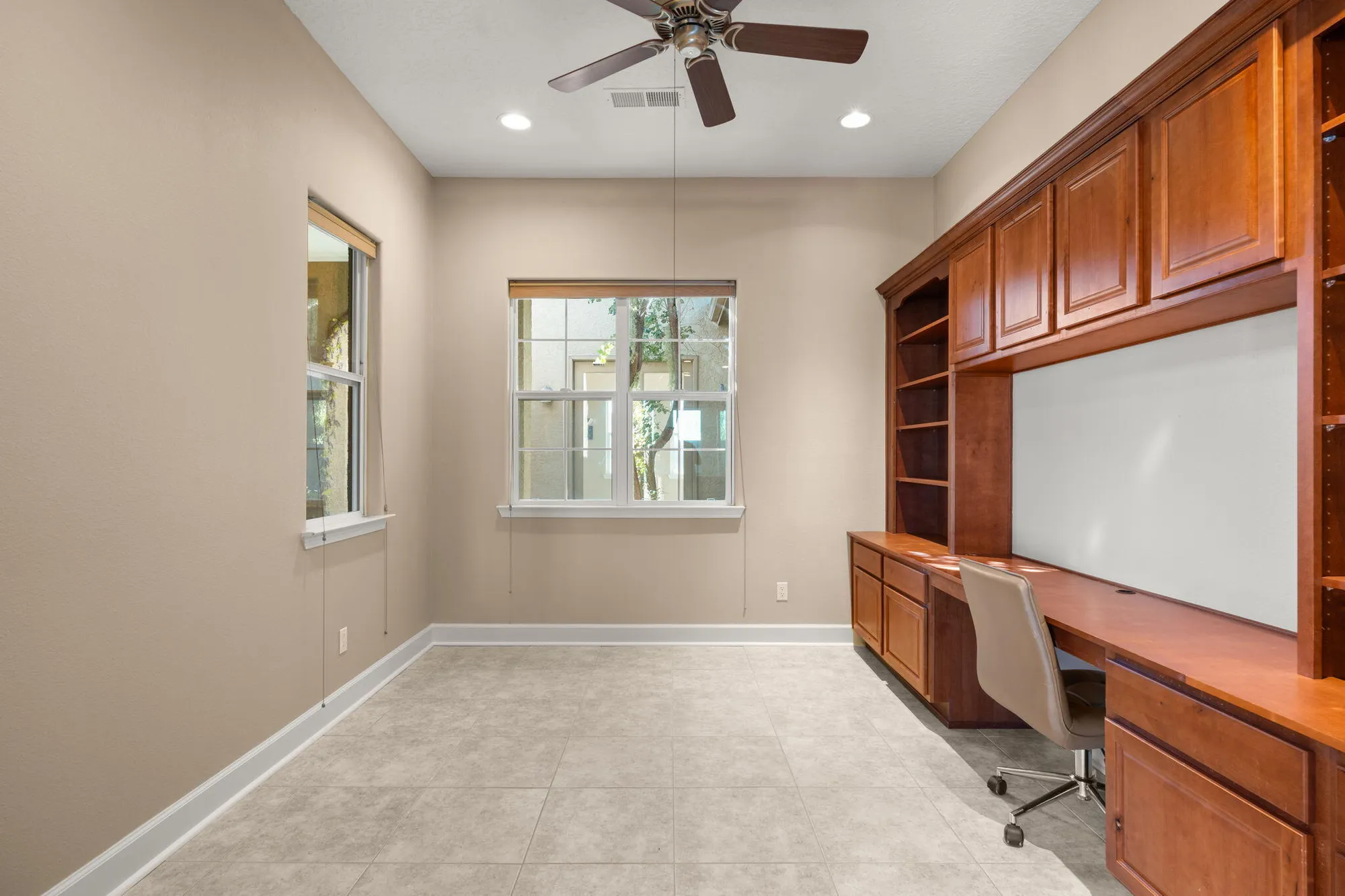 Property Slideshow image 10 of 42 | 370 zuni river cir, Los Lunas, NM, 87031