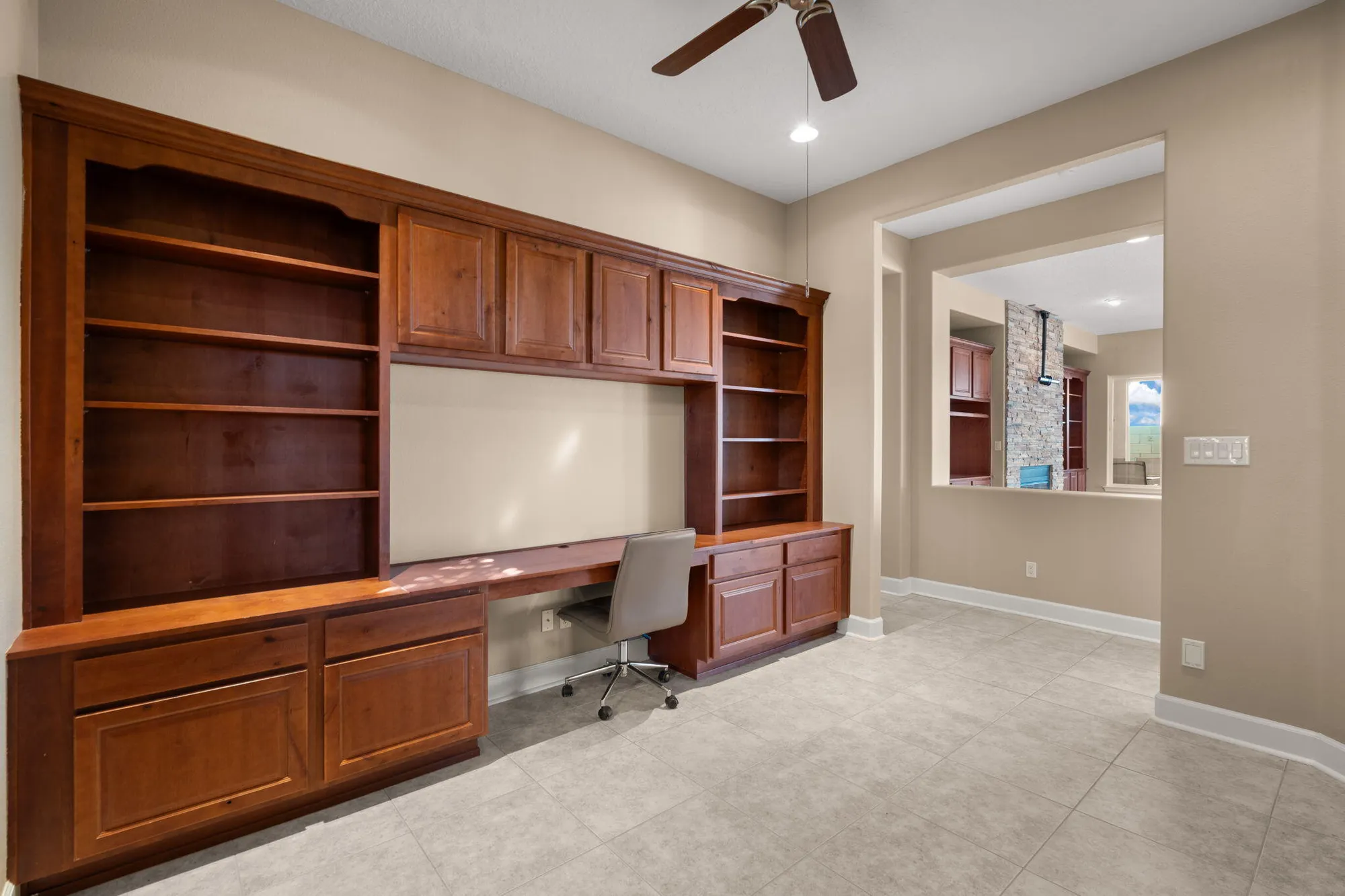 Property Slideshow image 11 of 42 | 370 zuni river cir, Los Lunas, NM, 87031