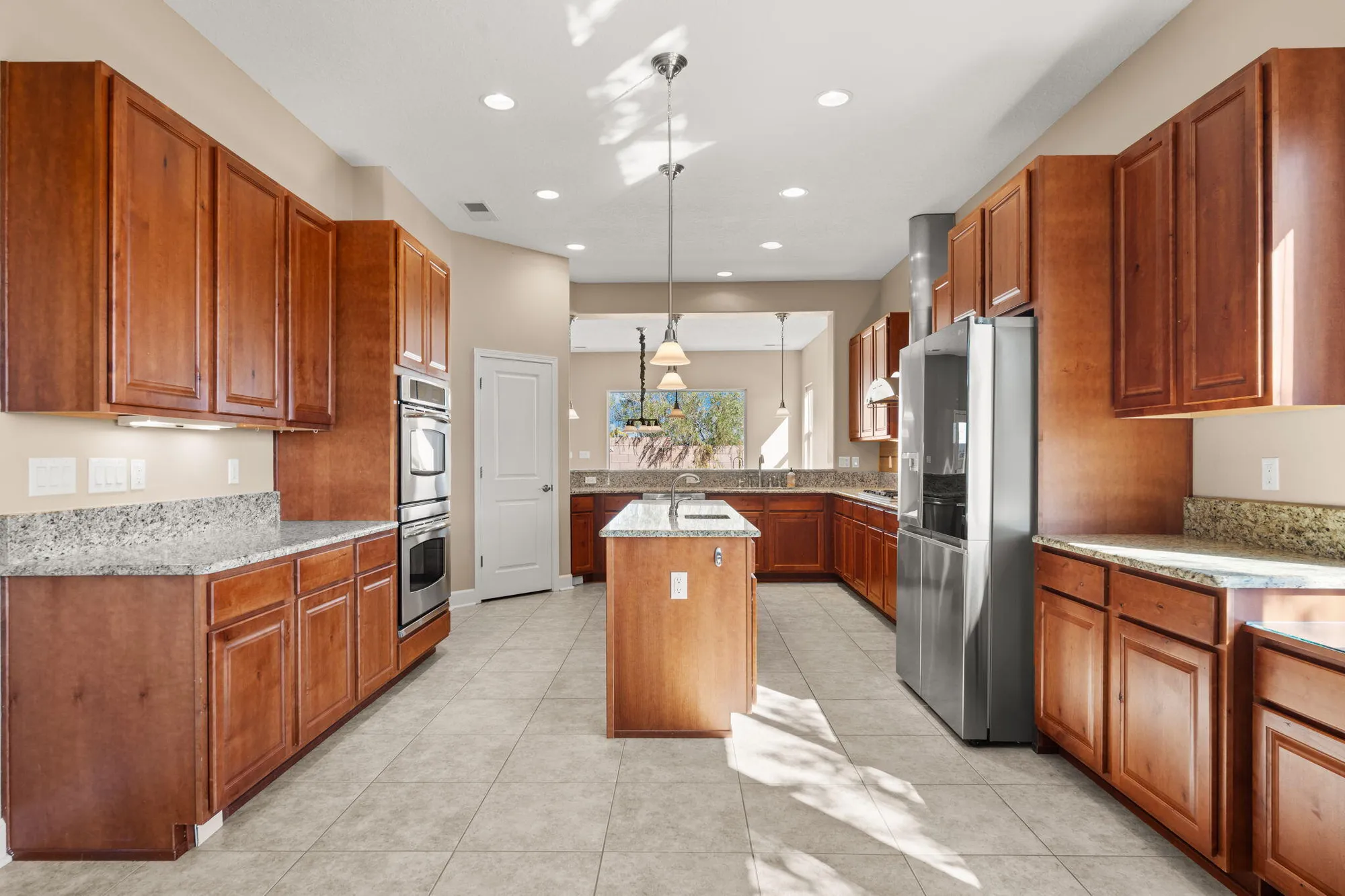 Property Slideshow image 12 of 42 | 370 zuni river cir, Los Lunas, NM, 87031