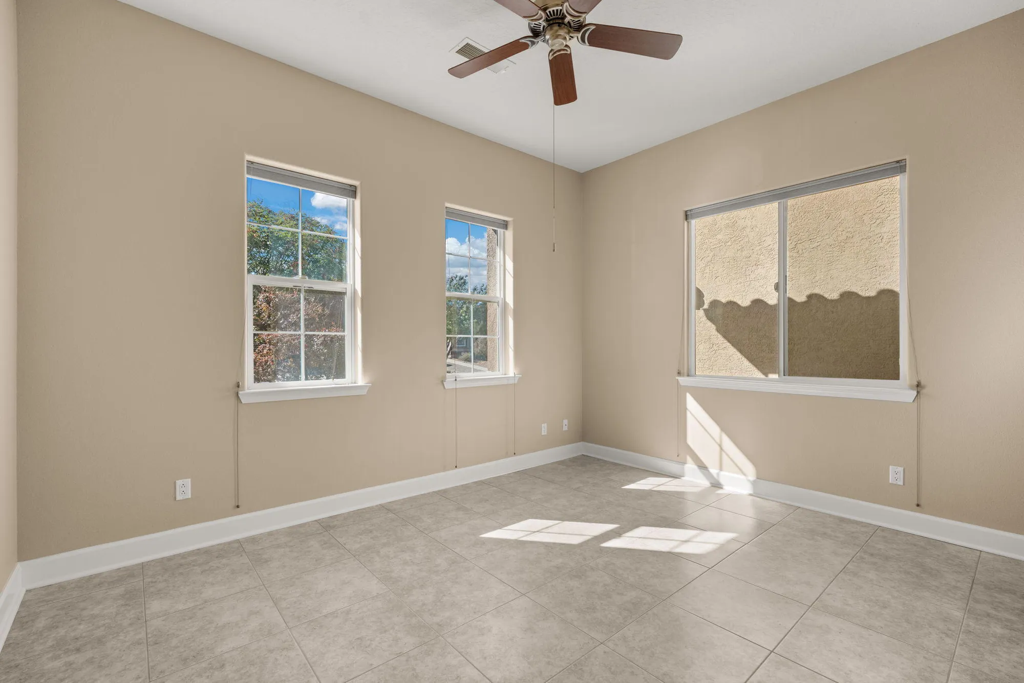 Property Slideshow image 26 of 42 | 370 zuni river cir, Los Lunas, NM, 87031