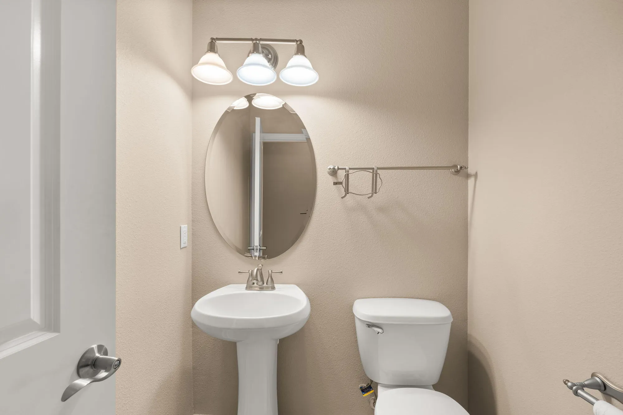 Property Slideshow image 28 of 42 | 370 zuni river cir, Los Lunas, NM, 87031