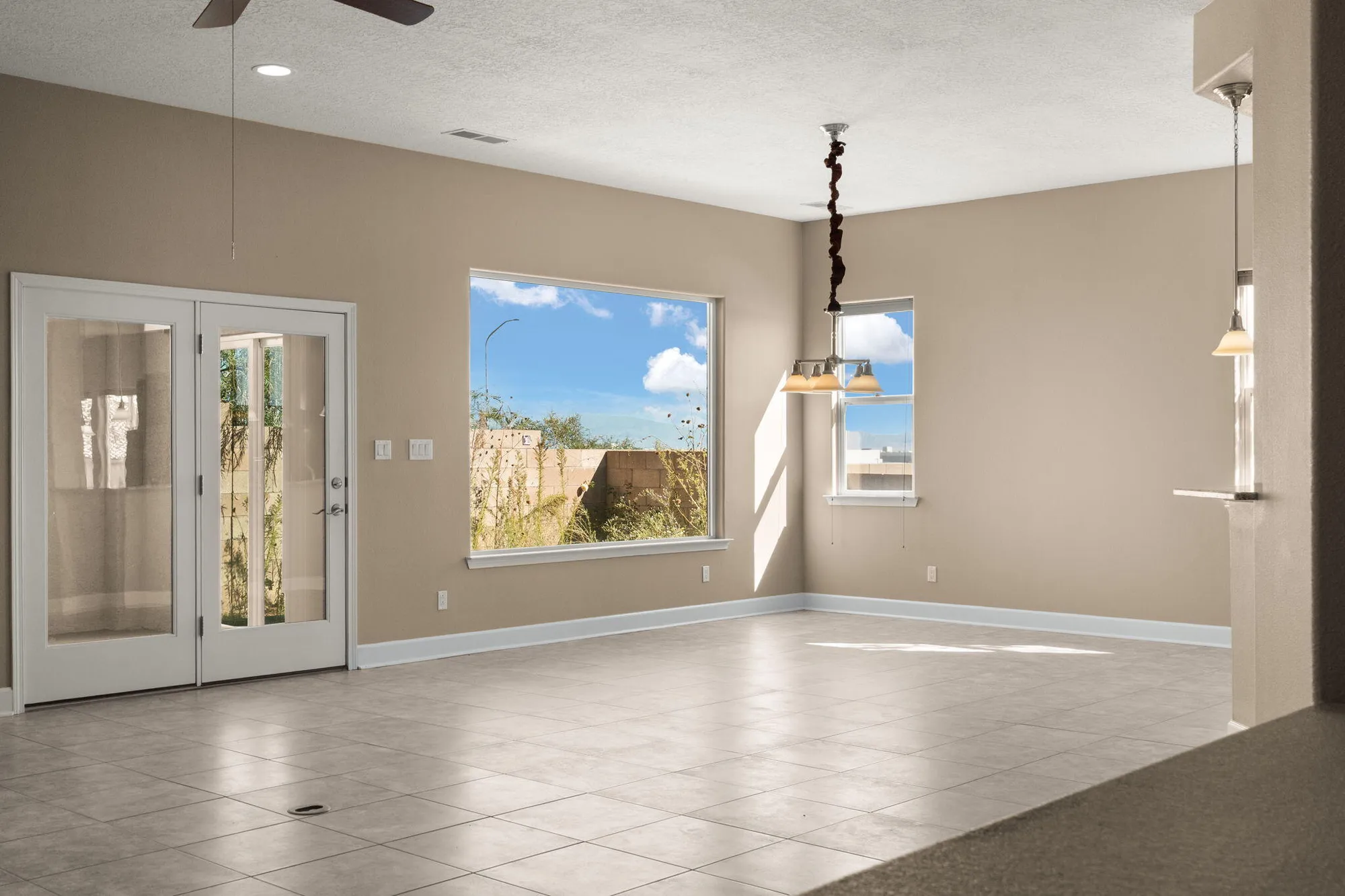 Property Slideshow image 29 of 42 | 370 zuni river cir, Los Lunas, NM, 87031