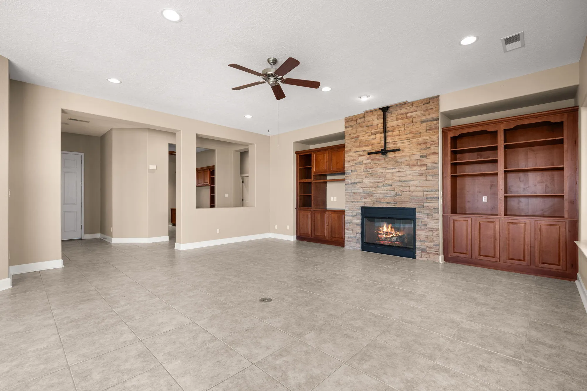 Property Slideshow image 22 of 42 | 370 zuni river cir, Los Lunas, NM, 87031