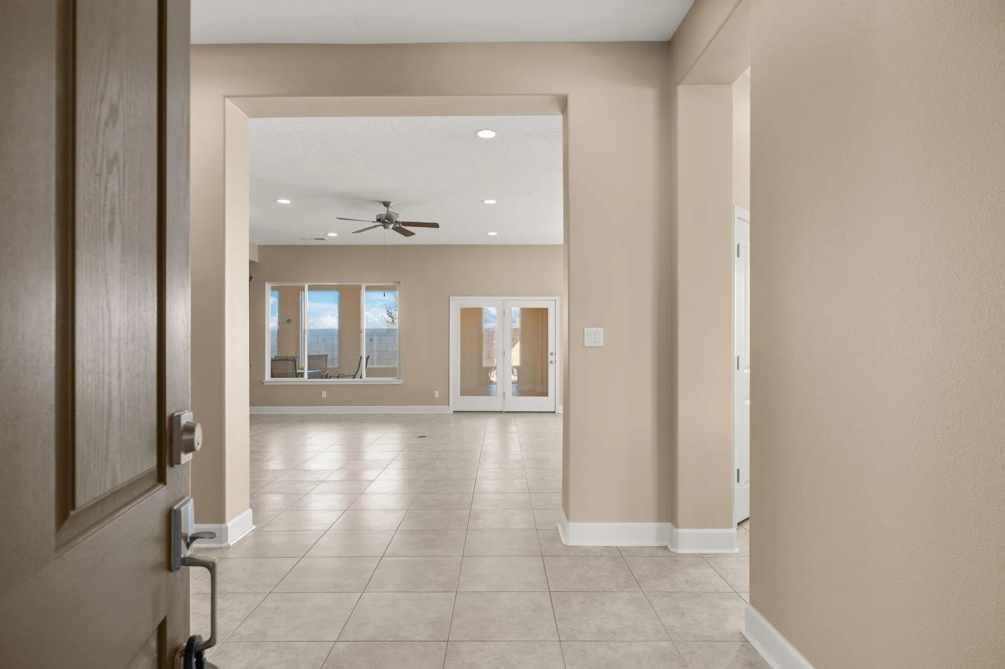 Property Slideshow image 8 of 42 | 370 zuni river cir, Los Lunas, NM, 87031