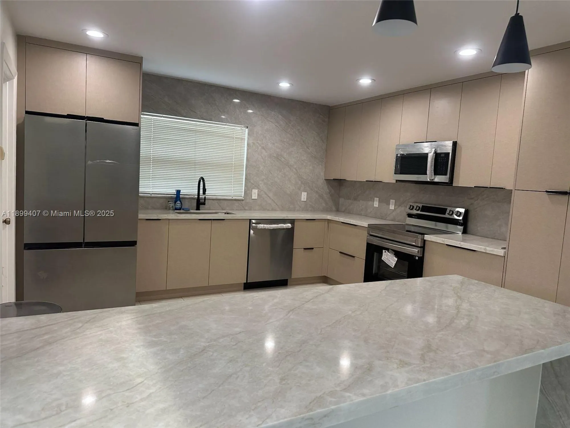 Property Slideshow image 11 of 49 | 21686 arriba real # 40-a, Boca Raton, FL, 33433