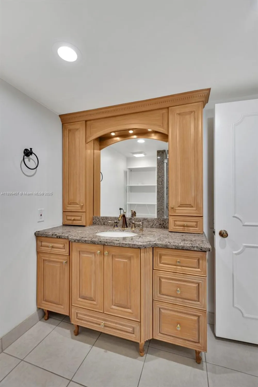 Property Slideshow image 24 of 49 | 21686 arriba real # 40-a, Boca Raton, FL, 33433