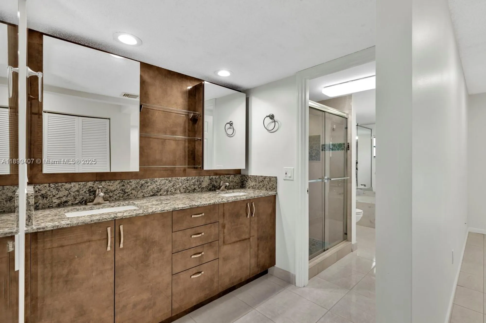 Property Slideshow image 29 of 49 | 21686 arriba real # 40-a, Boca Raton, FL, 33433