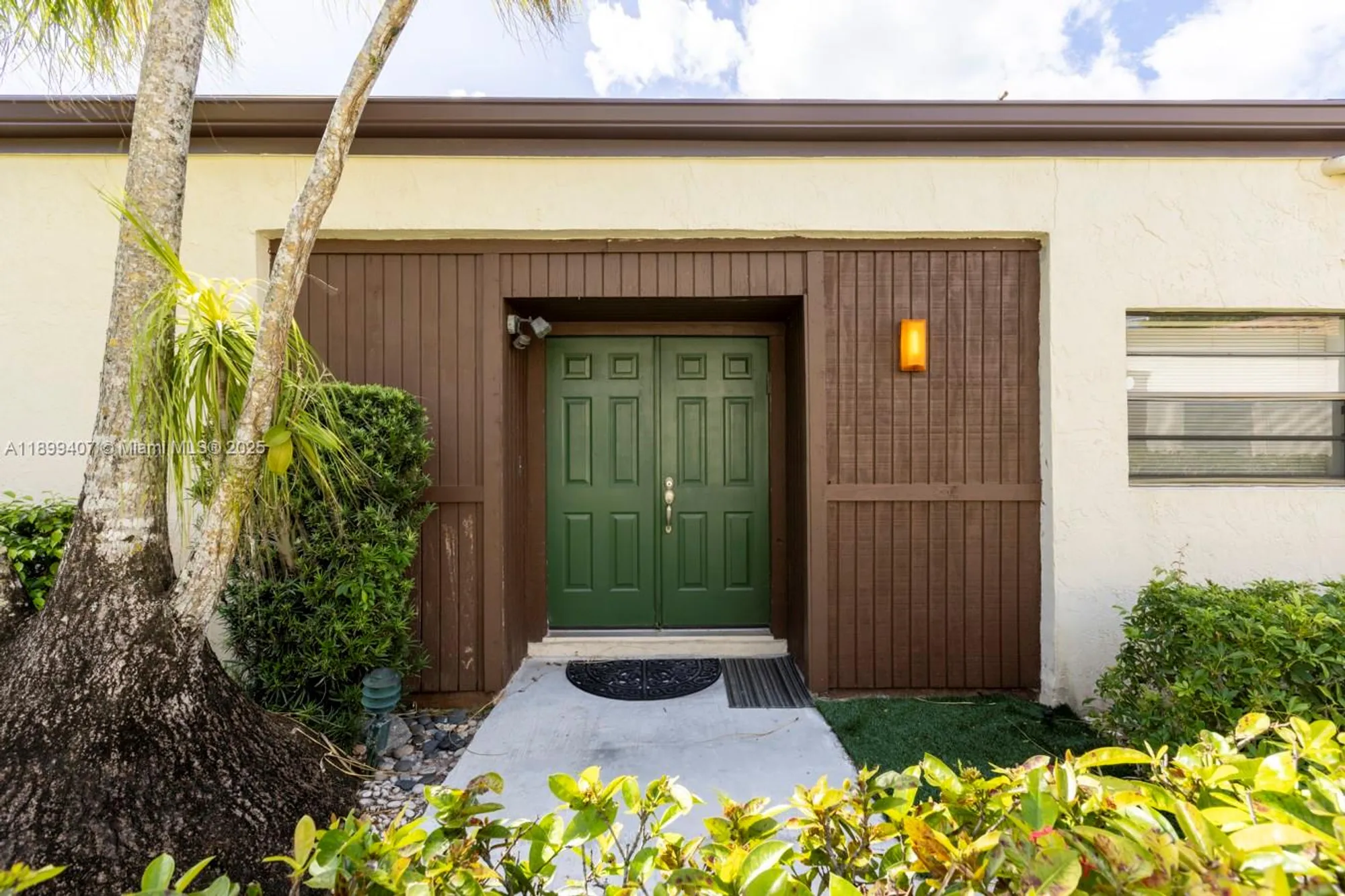 Property Slideshow image 38 of 49 | 21686 arriba real # 40-a, Boca Raton, FL, 33433