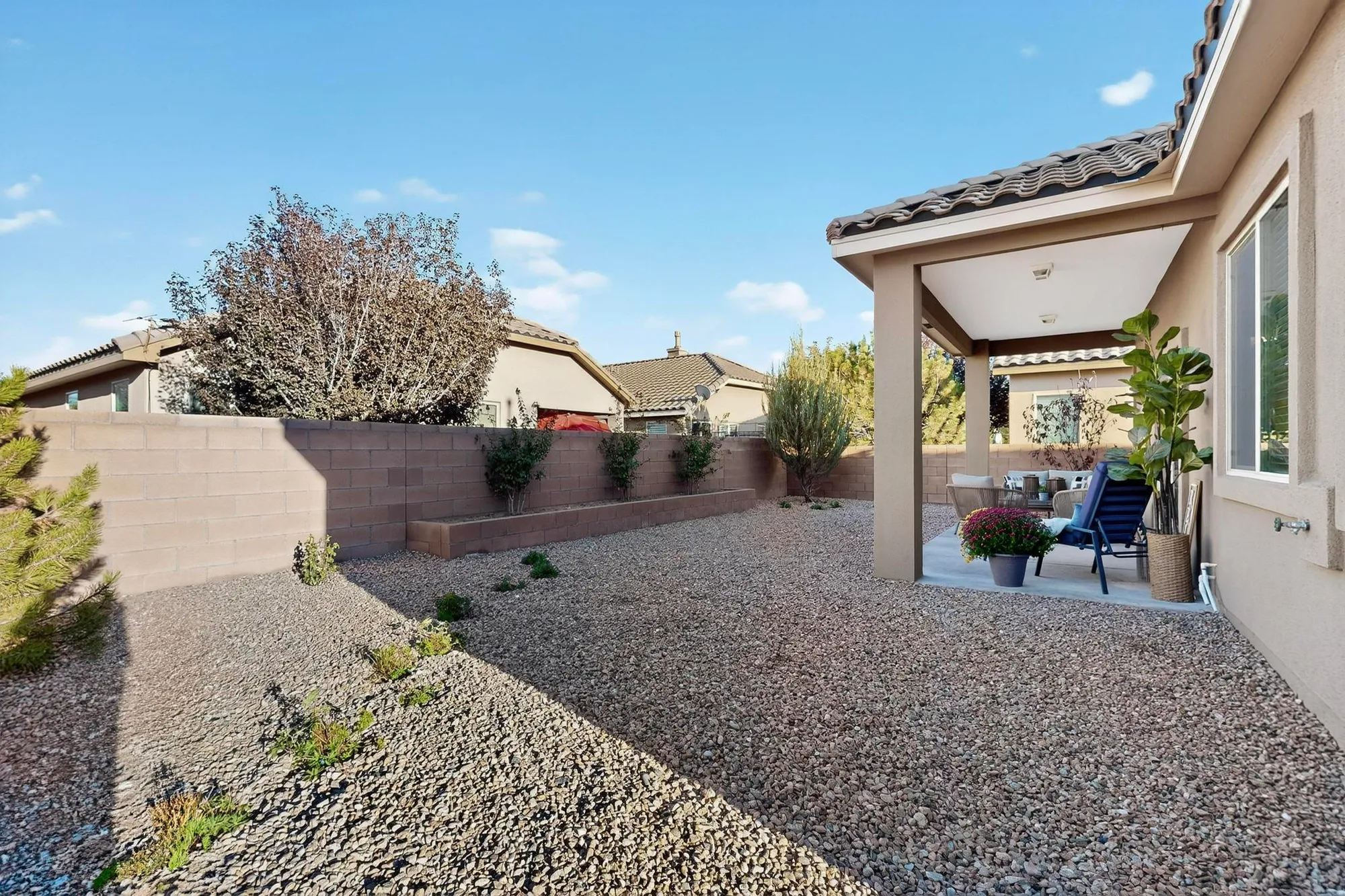 Property Slideshow image 35 of 46 | 806 purple aster, Bernalillo, NM, 87004