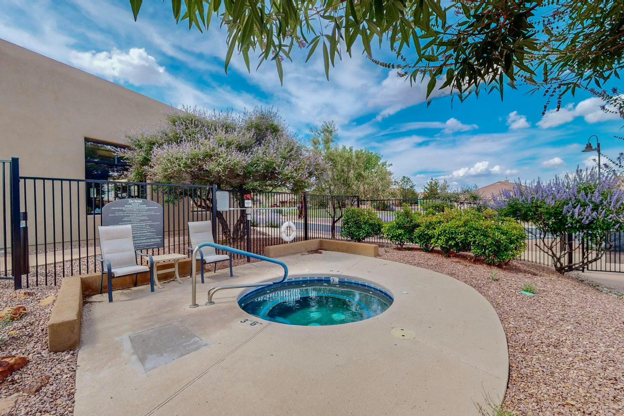 Property Slideshow image 36 of 46 | 806 purple aster, Bernalillo, NM, 87004