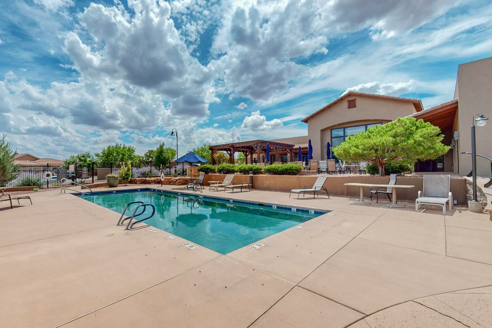 Property Slideshow image 39 of 46 | 806 purple aster, Bernalillo, NM, 87004