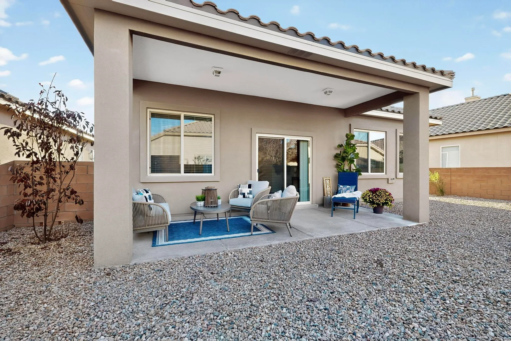 Property Slideshow image 31 of 46 | 806 purple aster, Bernalillo, NM, 87004