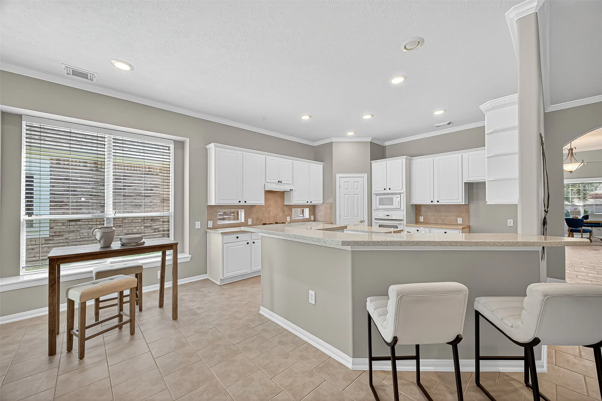 Property Slideshow image 14 of 34 | 25110 cinco manor ln, Katy, TX, 77494