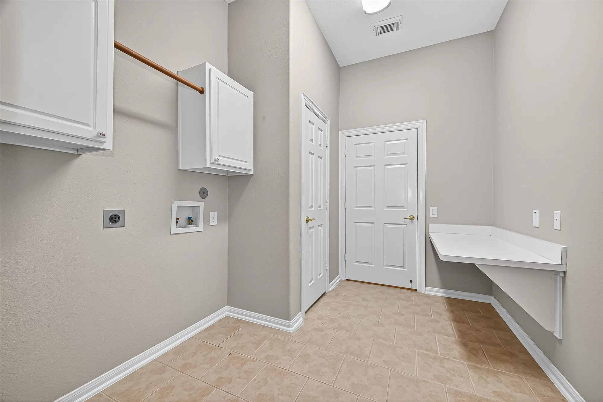 Property Slideshow image 19 of 34 | 25110 cinco manor ln, Katy, TX, 77494