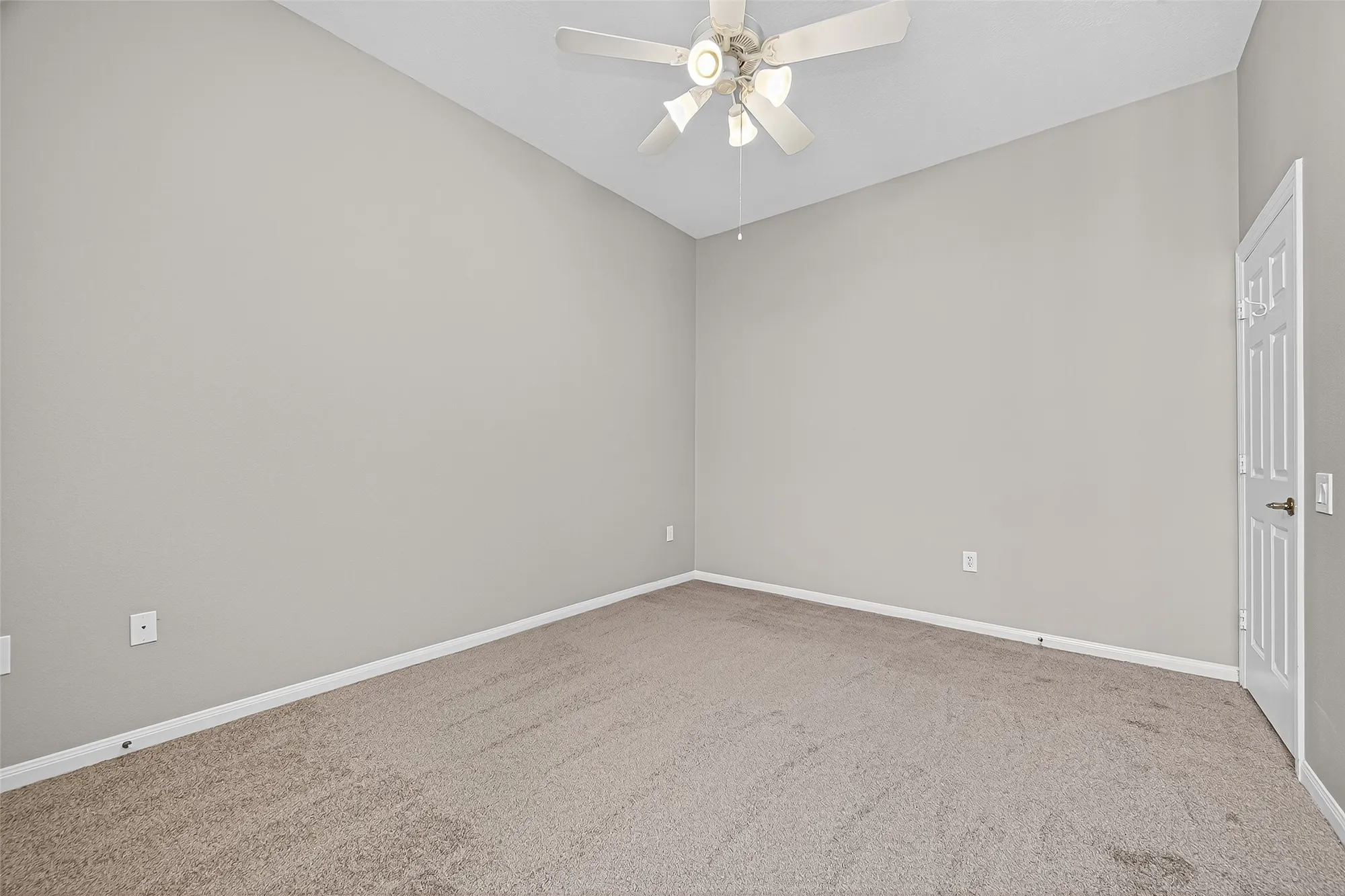 Property Slideshow image 26 of 34 | 25110 cinco manor ln, Katy, TX, 77494