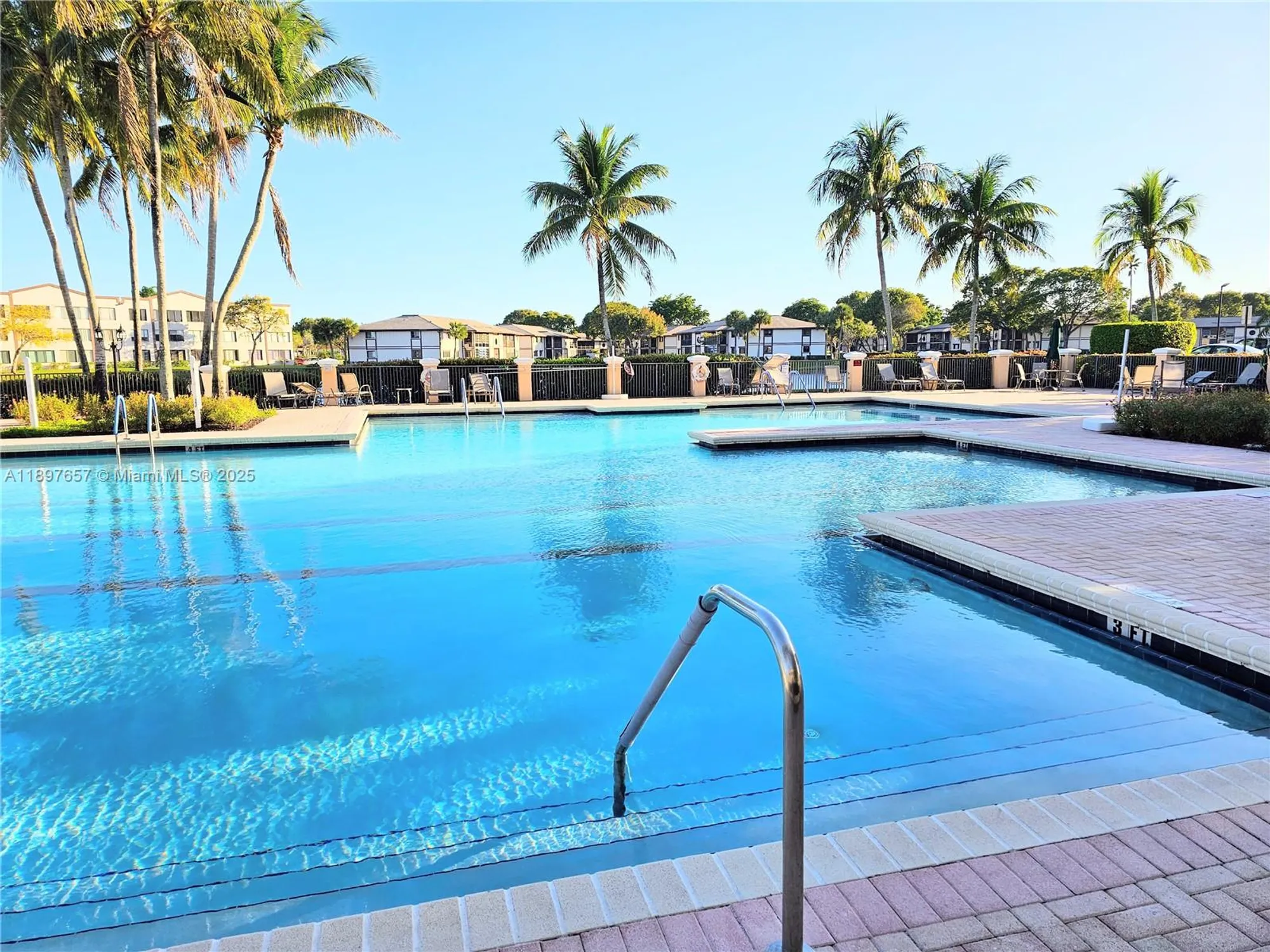 Property Slideshow image 34 of 38 | 7486 granville dr 410, Tamarac, FL, 33321