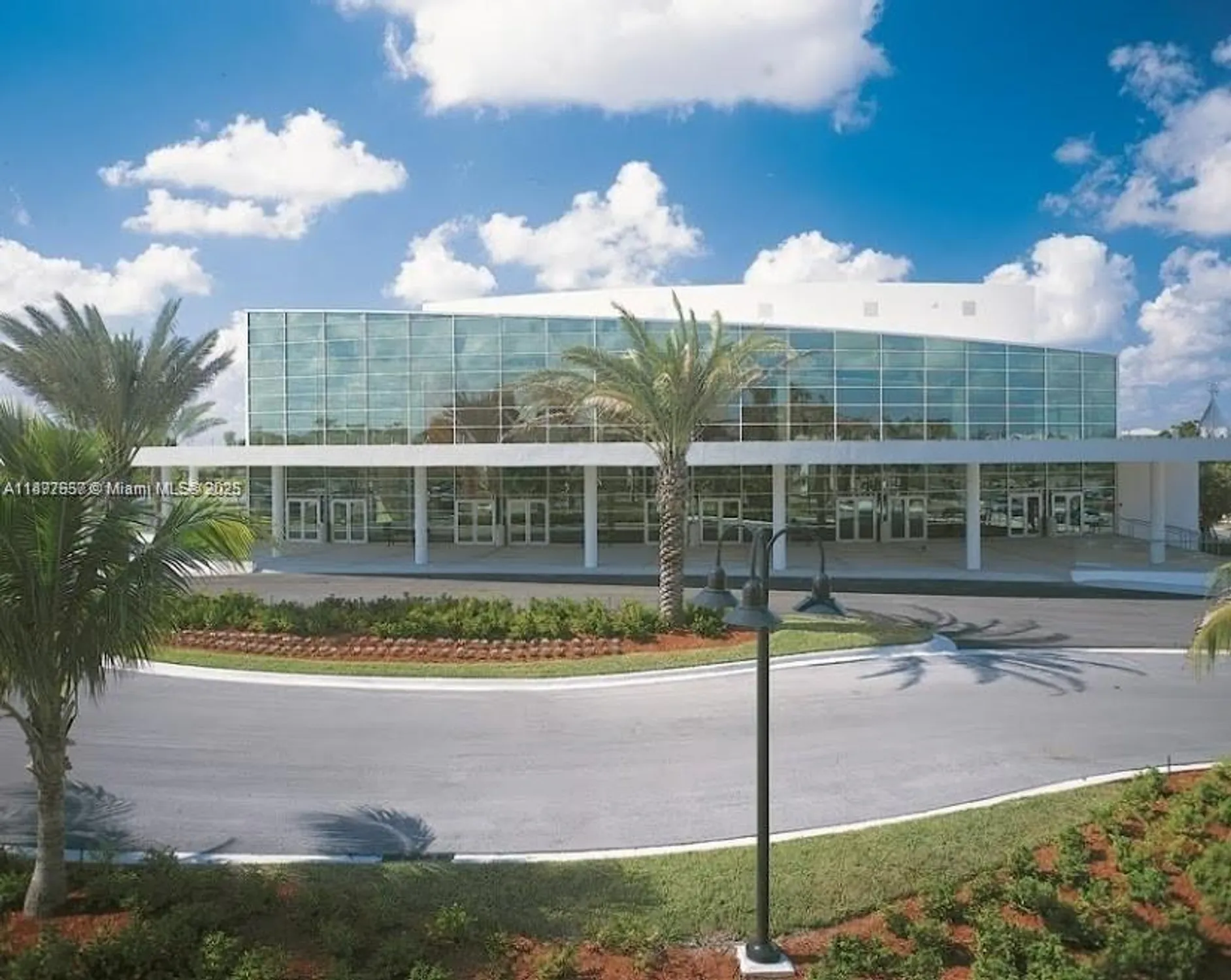 Property Slideshow image 35 of 38 | 7486 granville dr 410, Tamarac, FL, 33321