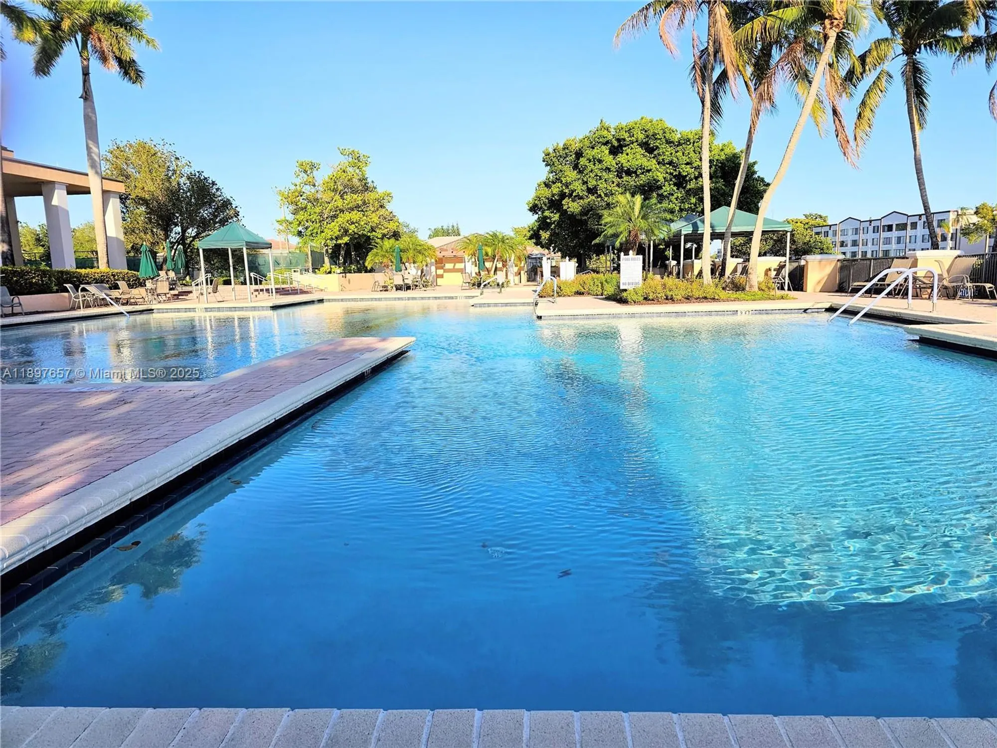 Property Slideshow image 37 of 38 | 7486 granville dr 410, Tamarac, FL, 33321