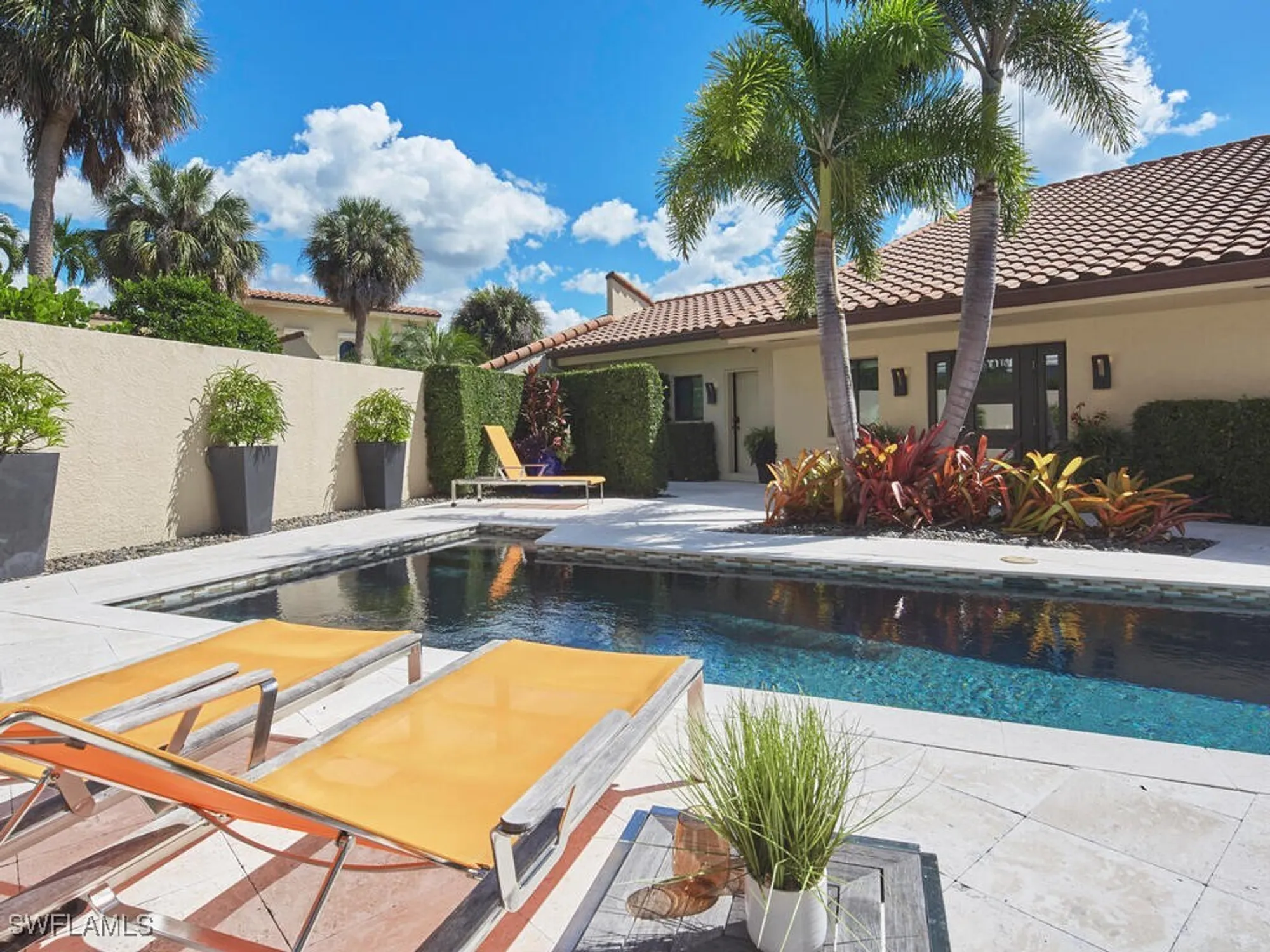 Property Slideshow image 27 of 41 | 6817 sand pointe cir # 4, Naples, FL, 34108