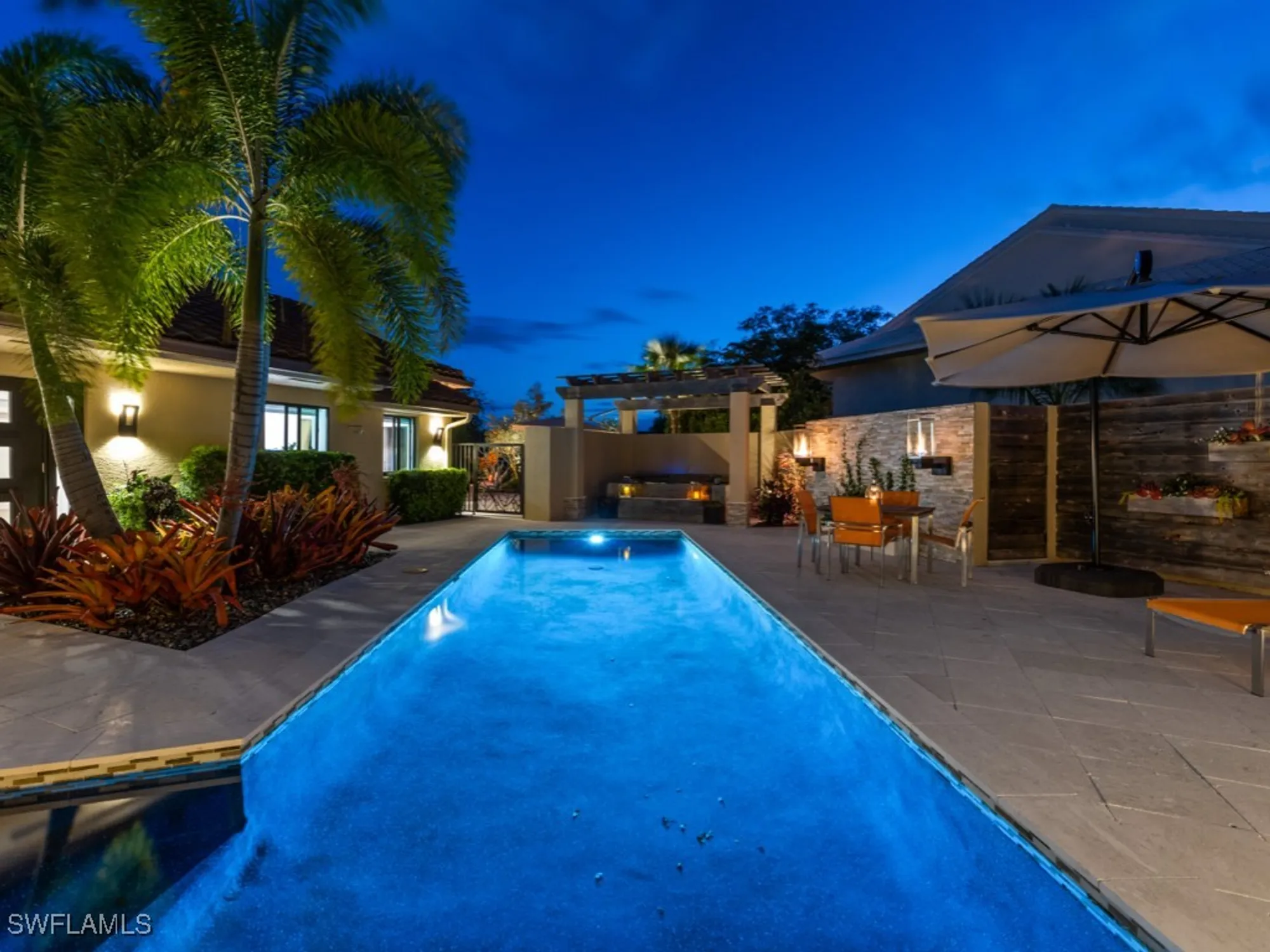 Property Slideshow image 29 of 41 | 6817 sand pointe cir # 4, Naples, FL, 34108