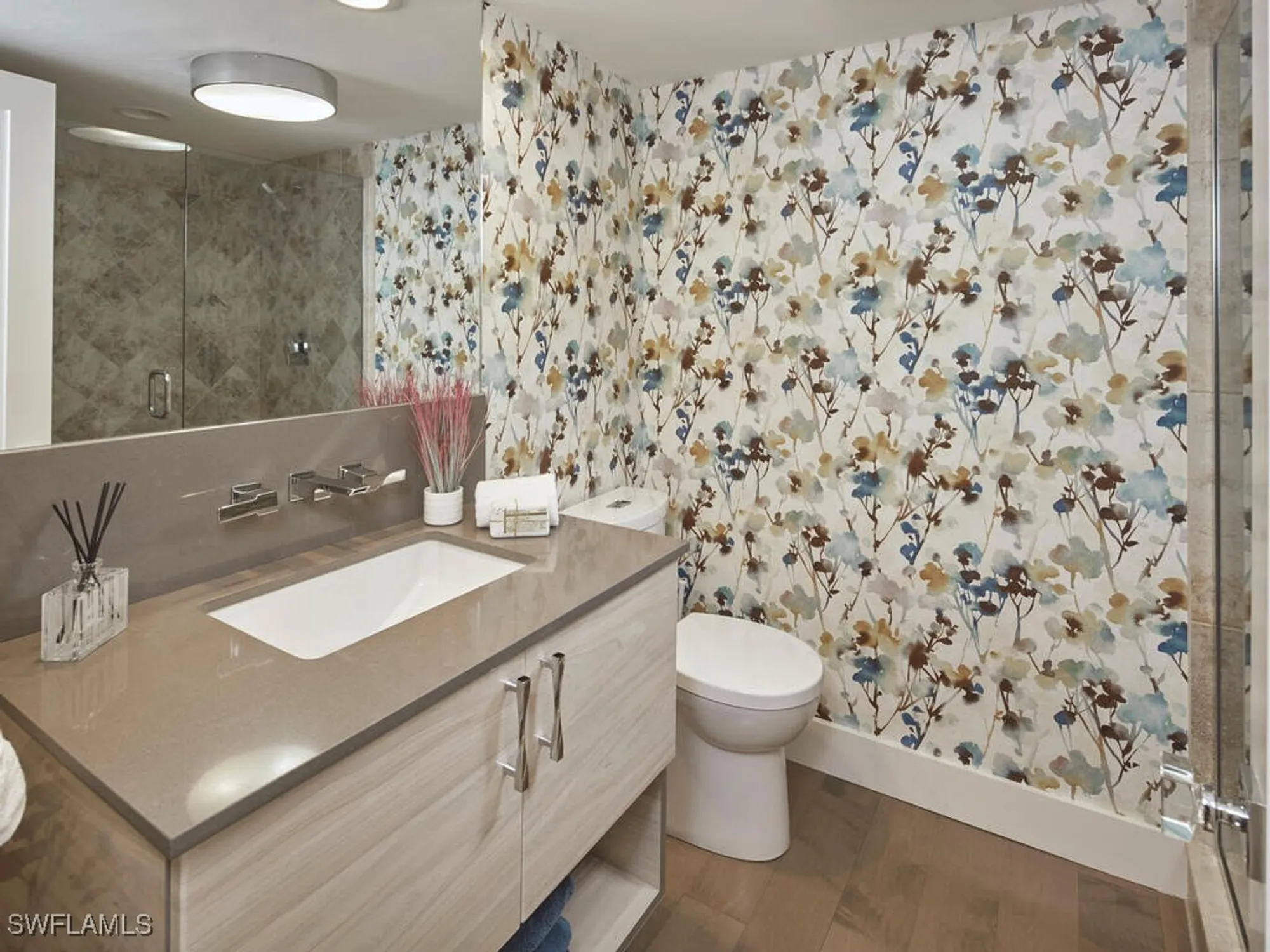 Property Slideshow image 20 of 41 | 6817 sand pointe cir # 4, Naples, FL, 34108