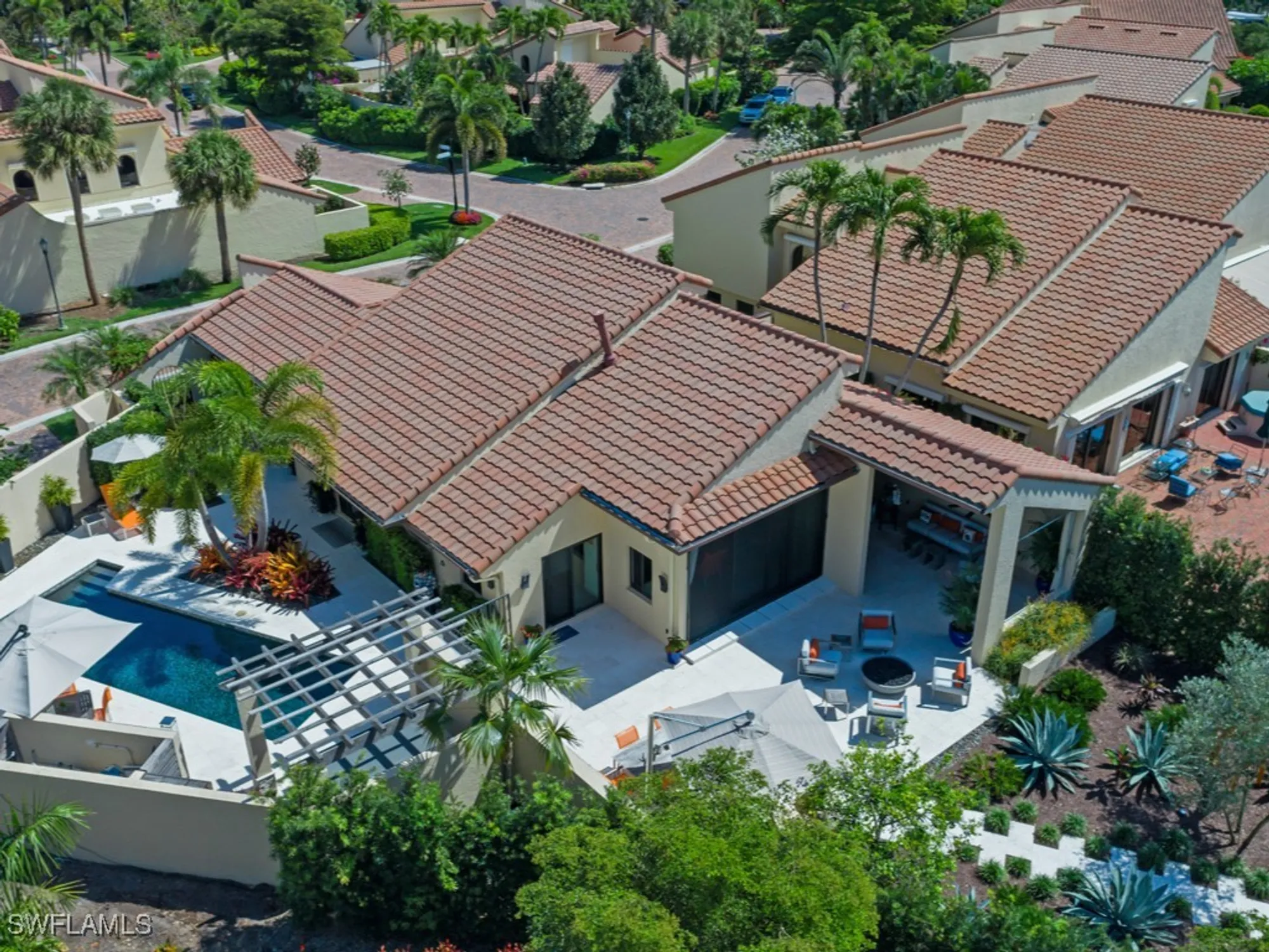 Property Slideshow image 35 of 41 | 6817 sand pointe cir # 4, Naples, FL, 34108