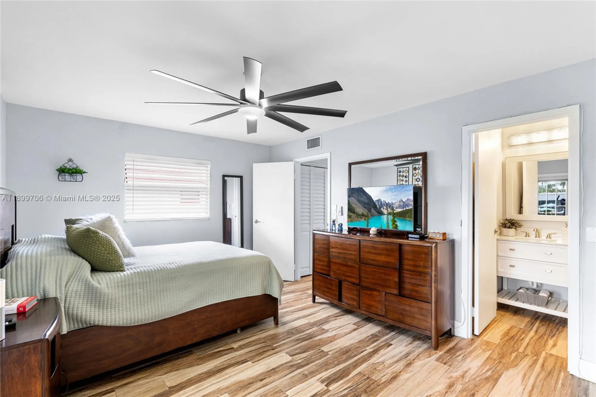 Property Slideshow image 16 of 28 | 39 saxony a # 39, Delray Beach, FL, 33446