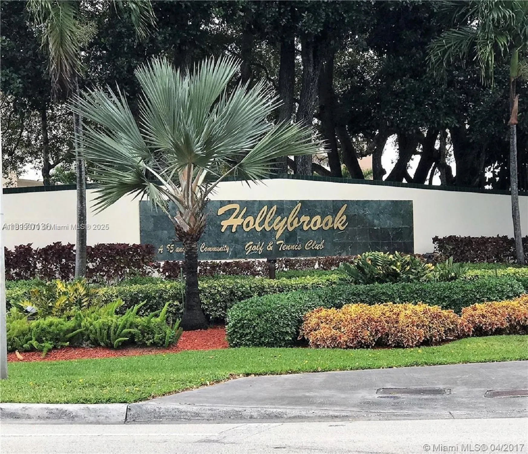 Property Slideshow image 19 of 48 | 411 s hollybrook dr 204, Pembroke Pines, FL, 33025