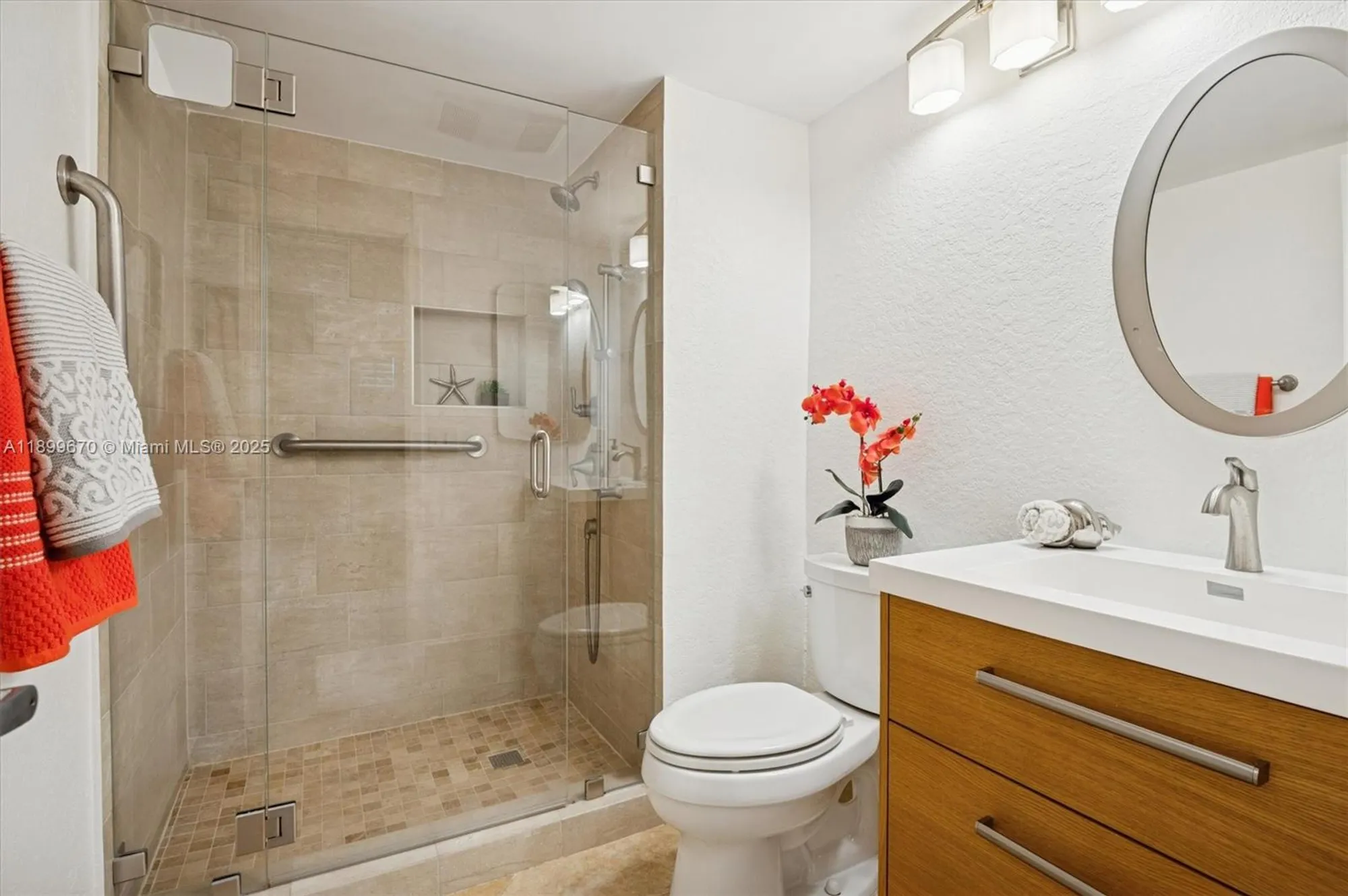 Property Slideshow image 11 of 48 | 411 s hollybrook dr 204, Pembroke Pines, FL, 33025