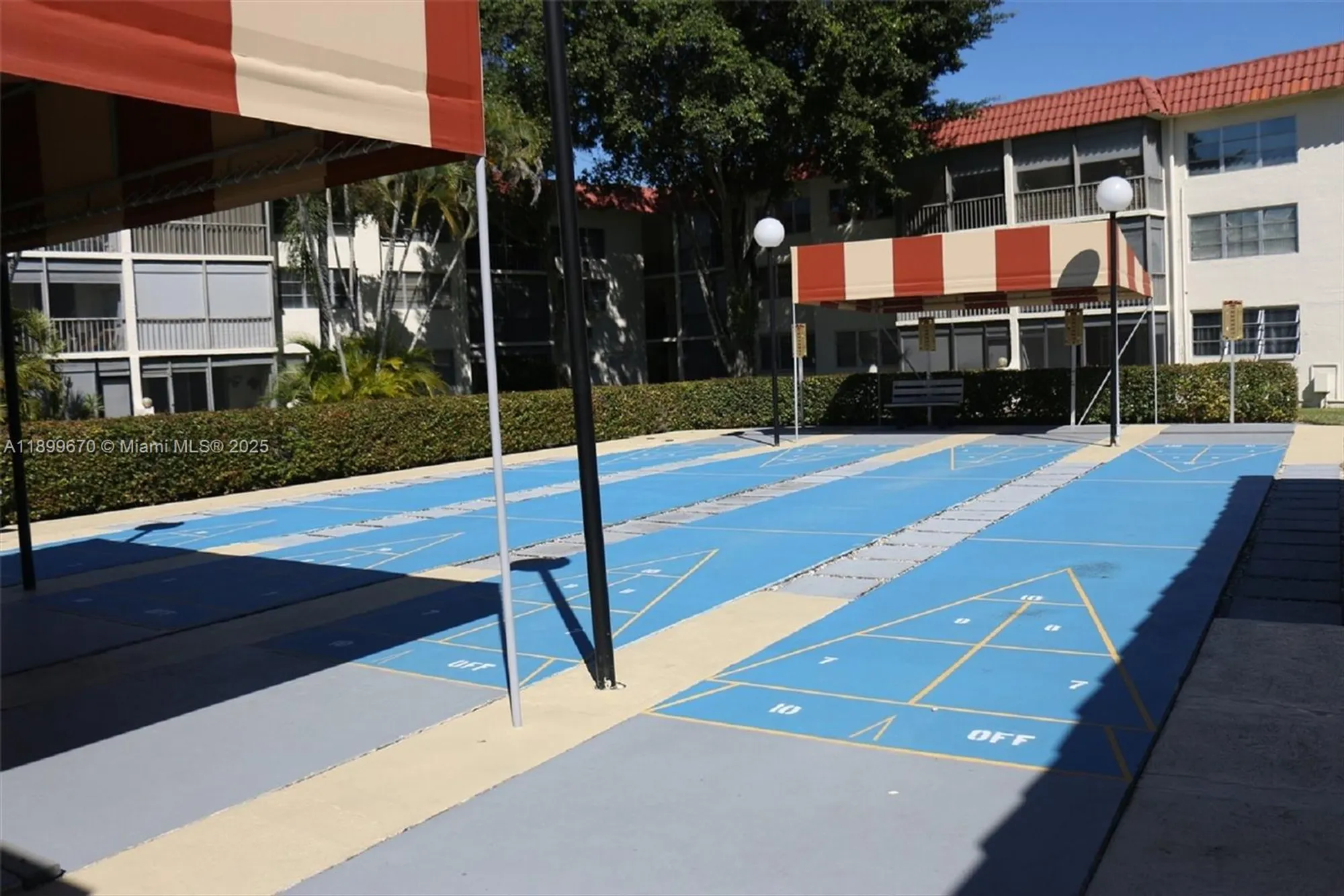 Property Slideshow image 35 of 48 | 411 s hollybrook dr 204, Pembroke Pines, FL, 33025