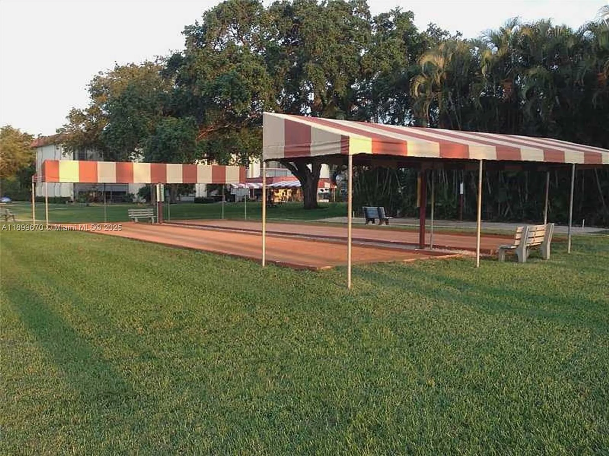 Property Slideshow image 36 of 48 | 411 s hollybrook dr 204, Pembroke Pines, FL, 33025