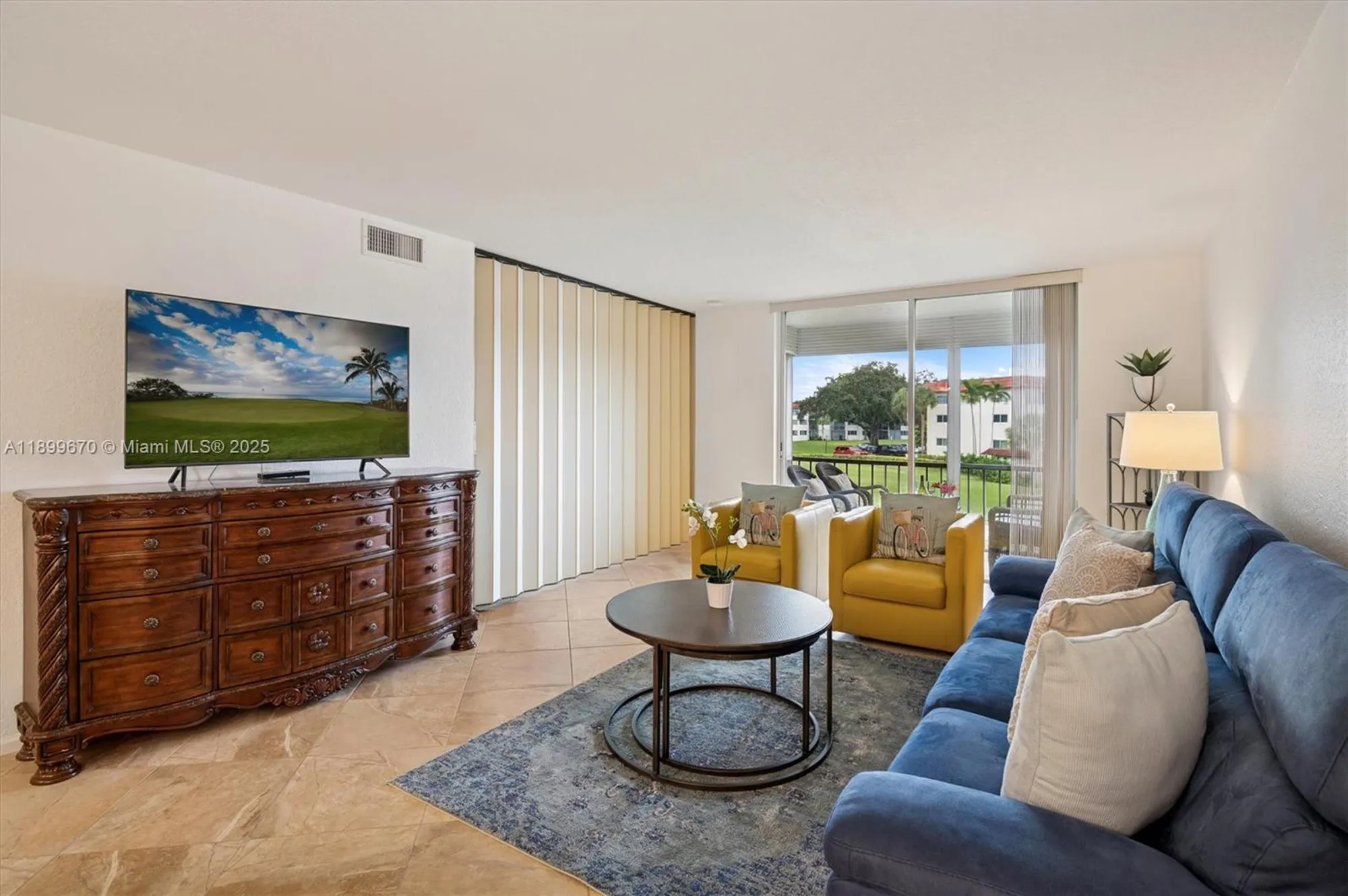 Property Slideshow image 5 of 48 | 411 s hollybrook dr 204, Pembroke Pines, FL, 33025