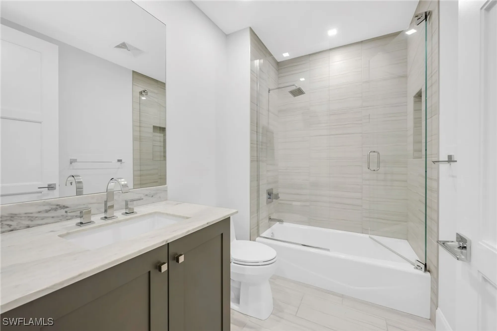 Property Slideshow image 14 of 32 | 4971 bonita bay blvd unit 502, Bonita Springs, FL, 34134