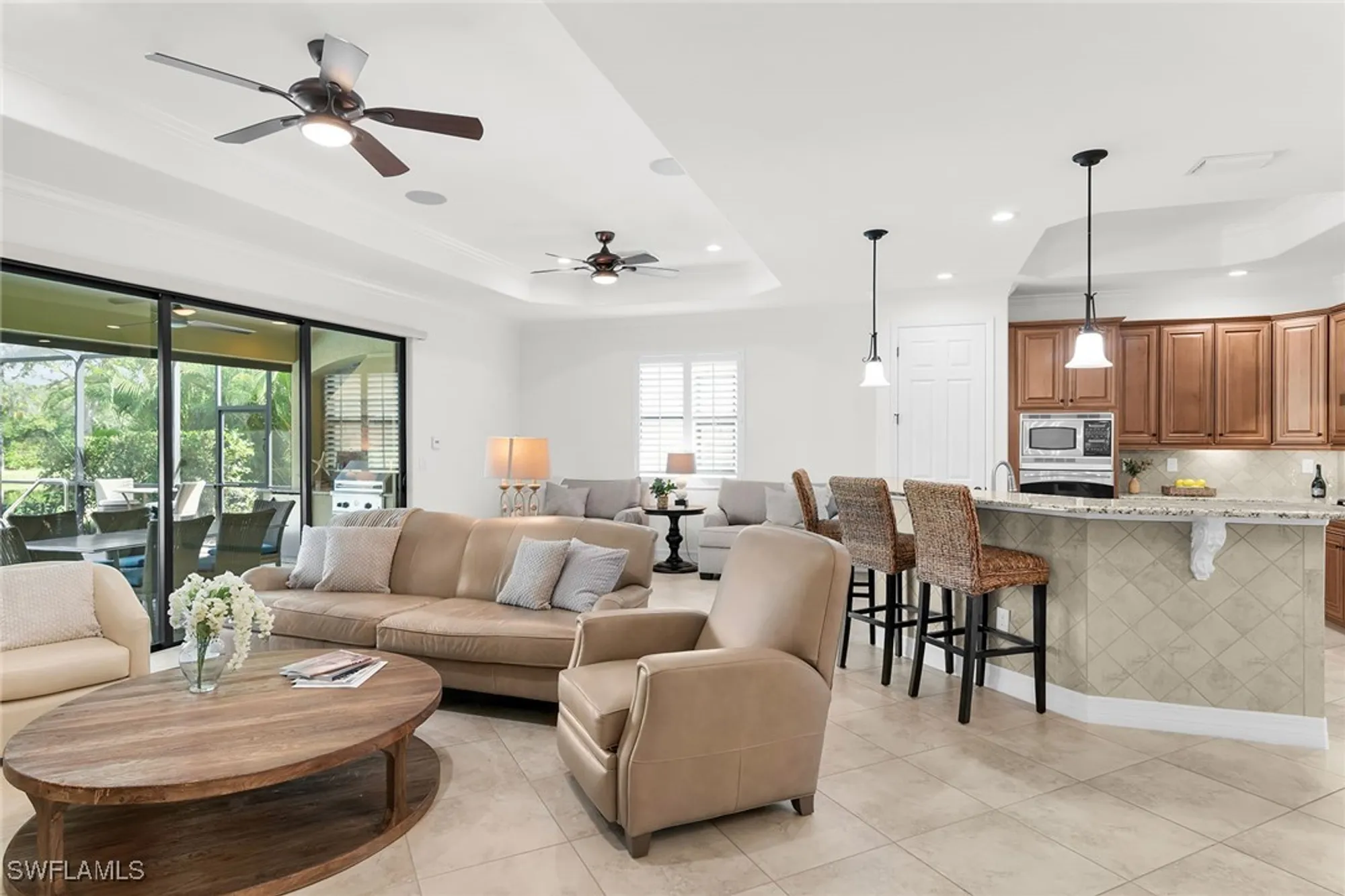 Property Slideshow image 14 of 43 | 2990 aviamar cir, Naples, FL, 34114