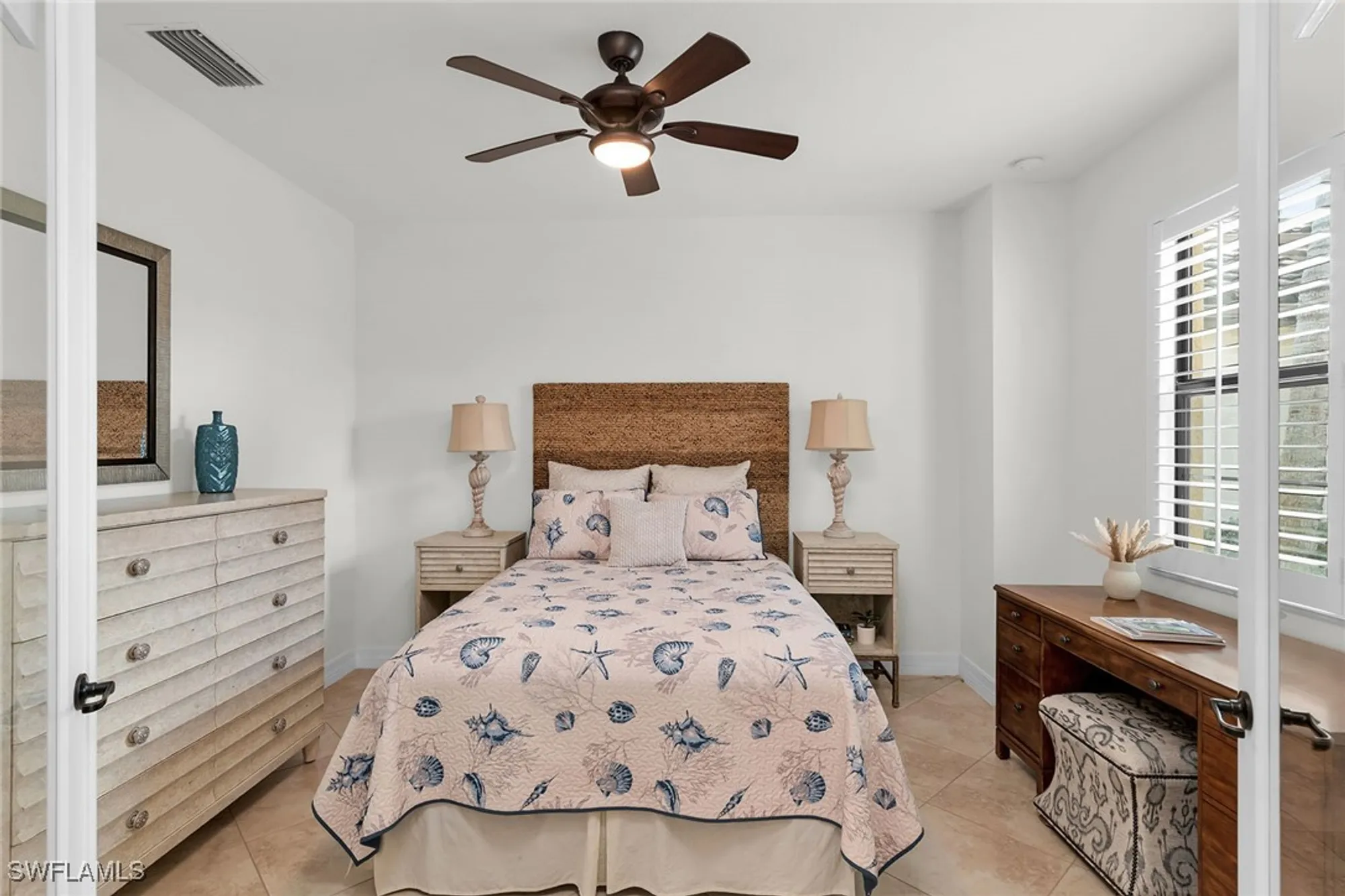 Property Slideshow image 19 of 43 | 2990 aviamar cir, Naples, FL, 34114