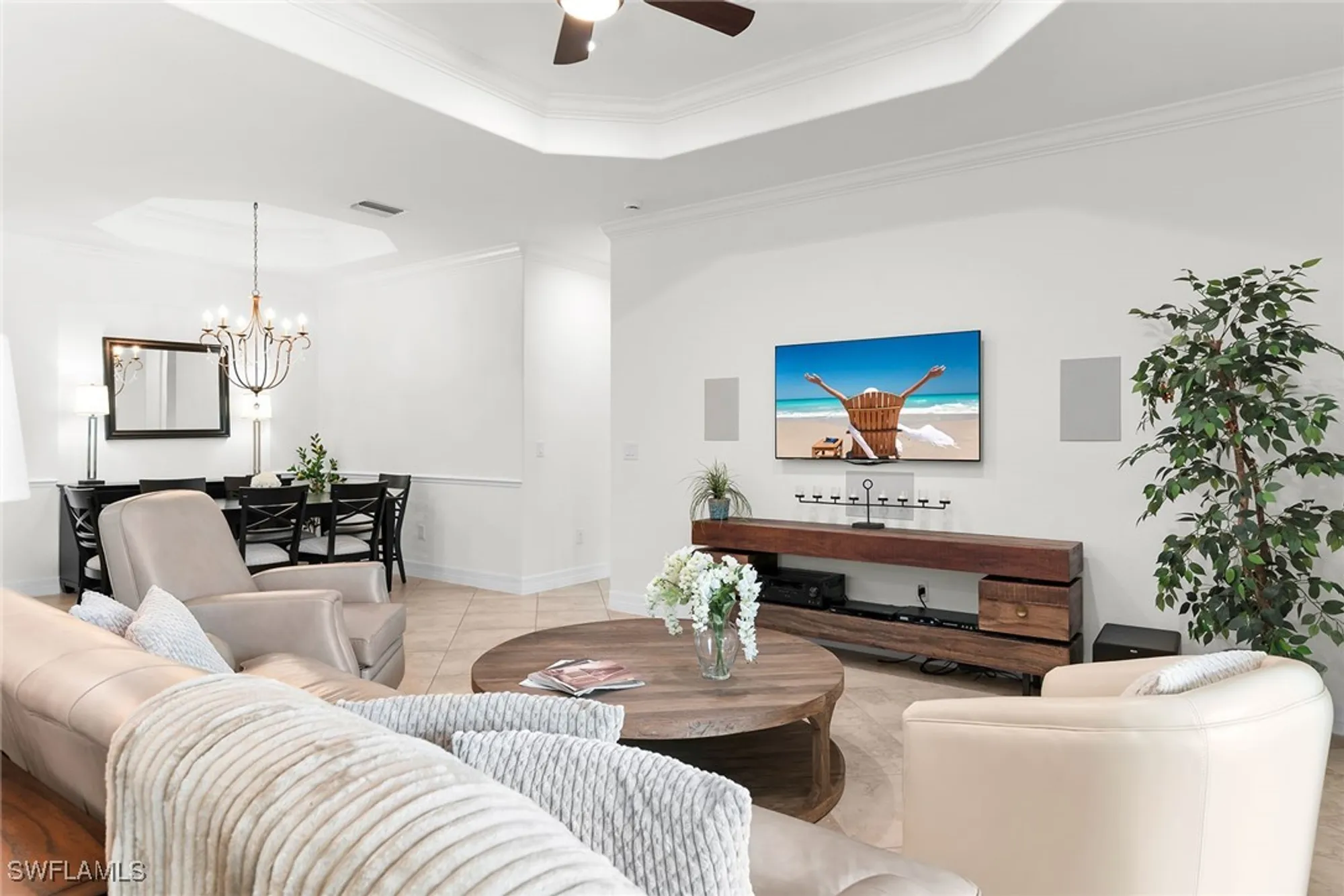 Property Slideshow image 13 of 43 | 2990 aviamar cir, Naples, FL, 34114