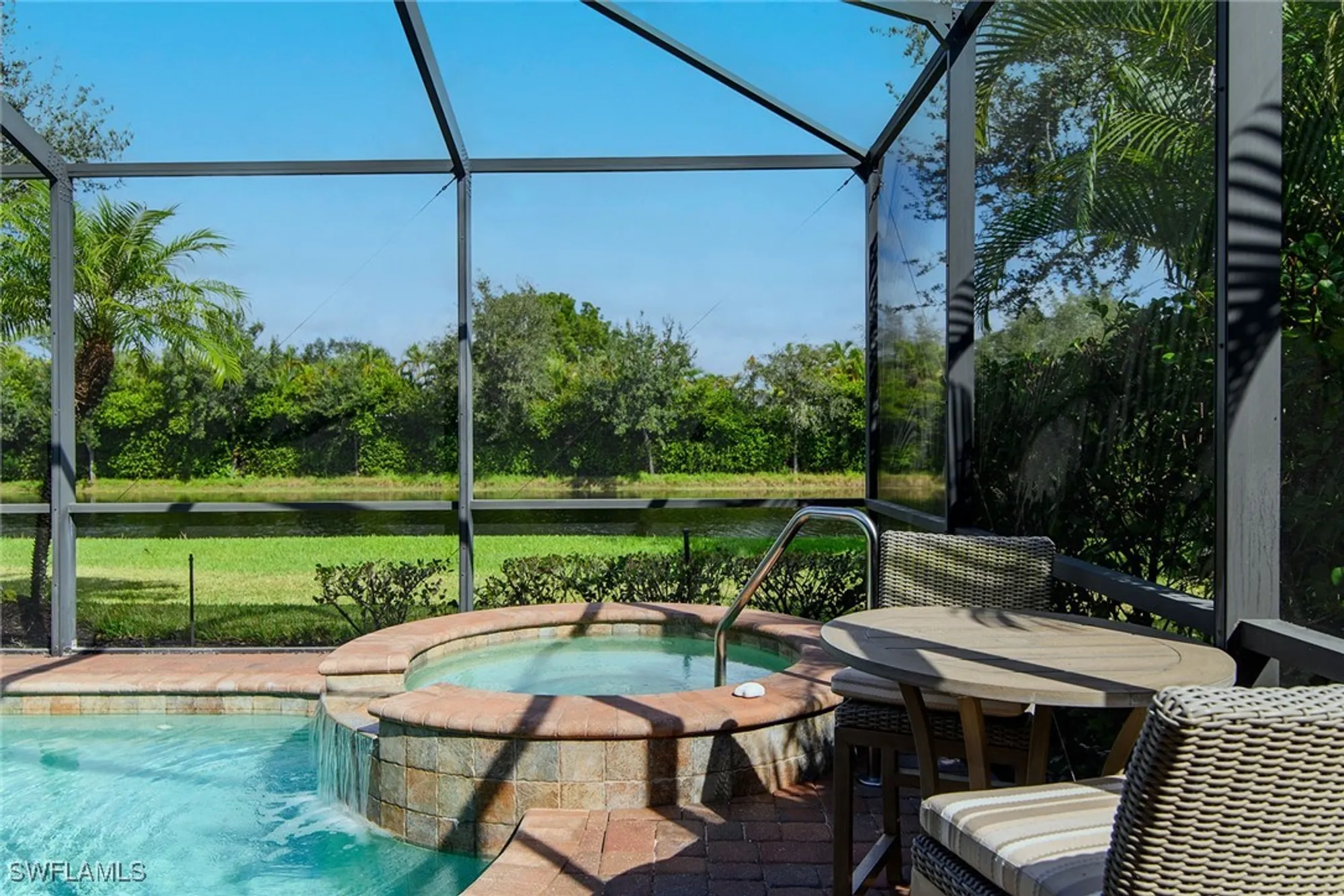 Property Slideshow image 28 of 43 | 2990 aviamar cir, Naples, FL, 34114