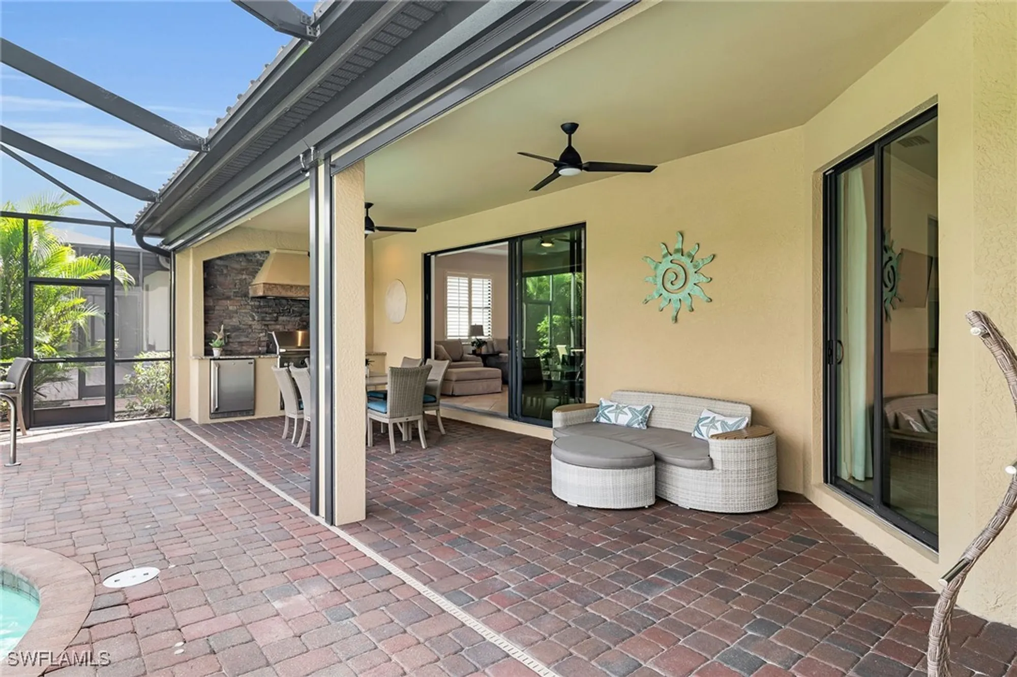 Property Slideshow image 34 of 43 | 2990 aviamar cir, Naples, FL, 34114