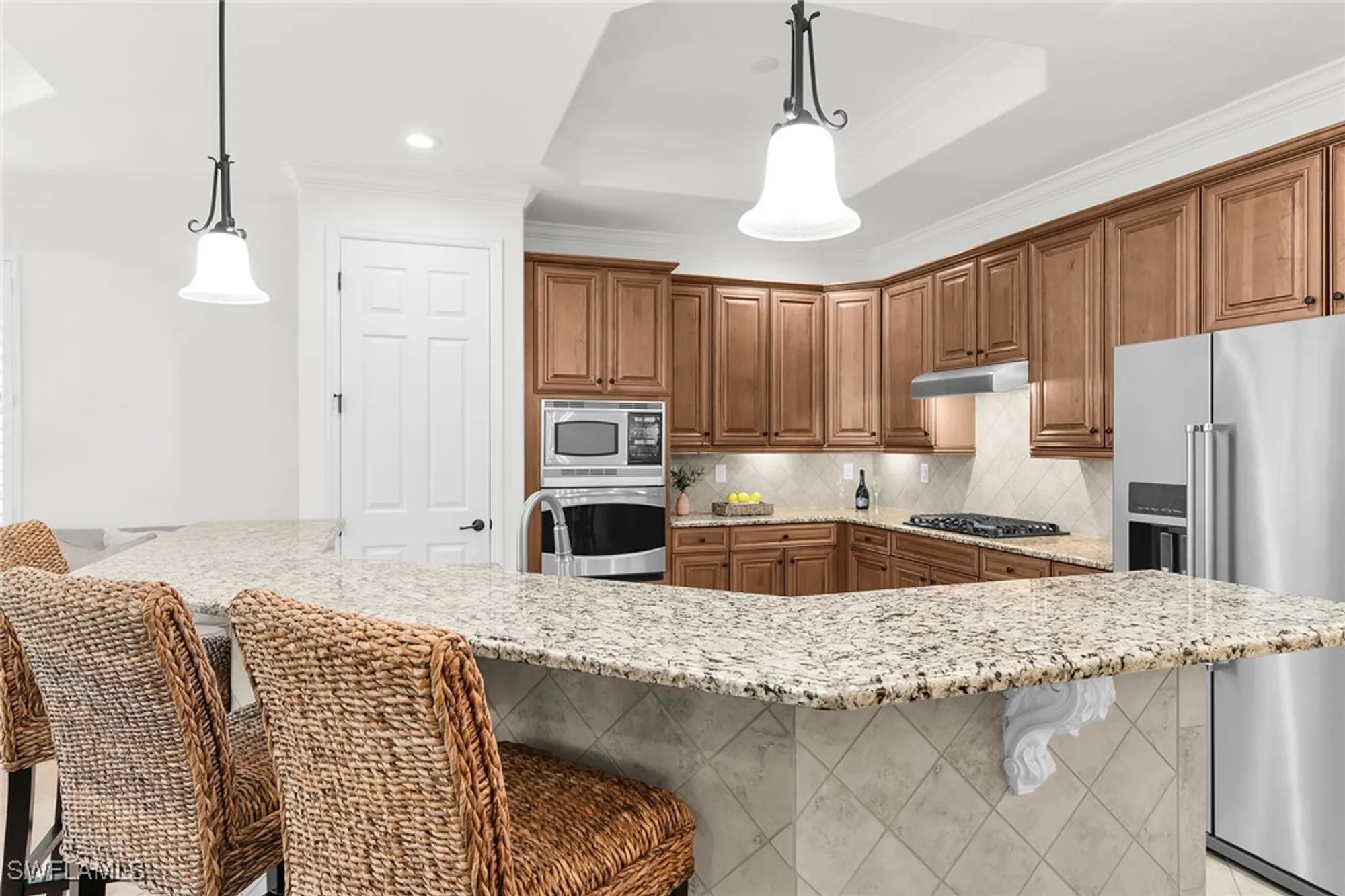 Property Slideshow image 5 of 43 | 2990 aviamar cir, Naples, FL, 34114